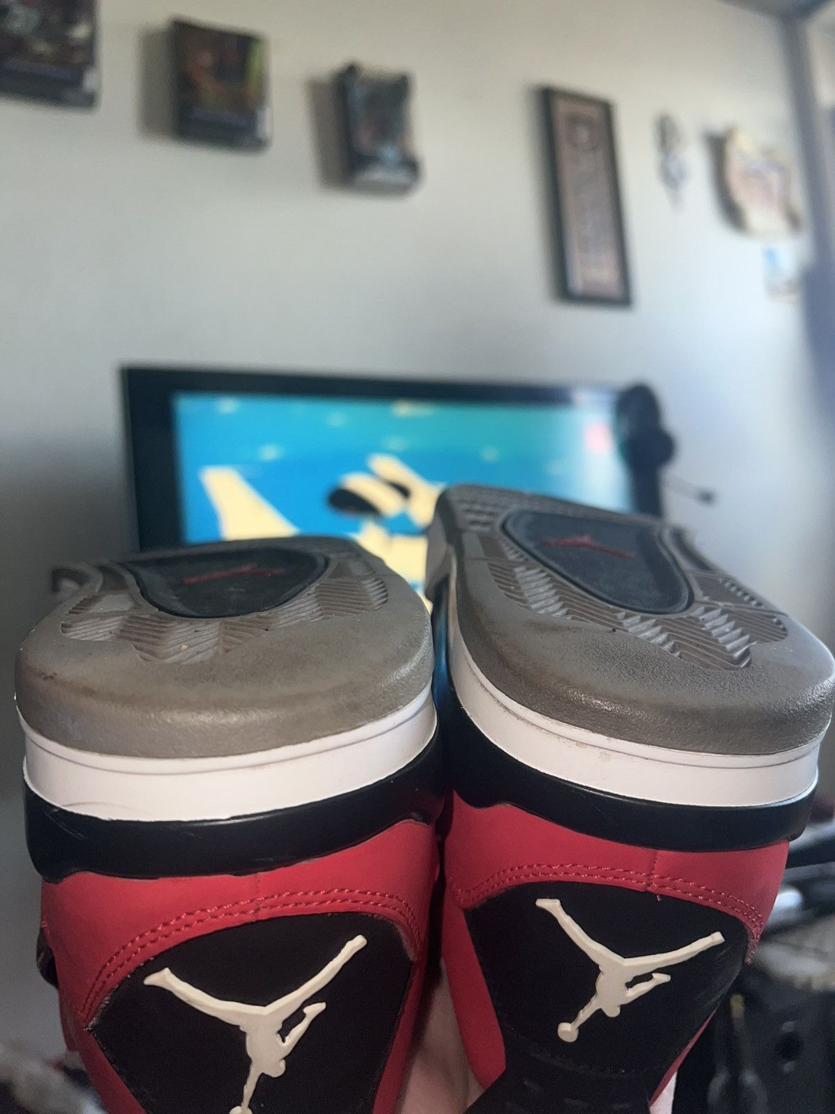 Jordan Brand Jordan 4 Toro Bravo Size US 9.5 / EU 42-43 - 10 Thumbnail