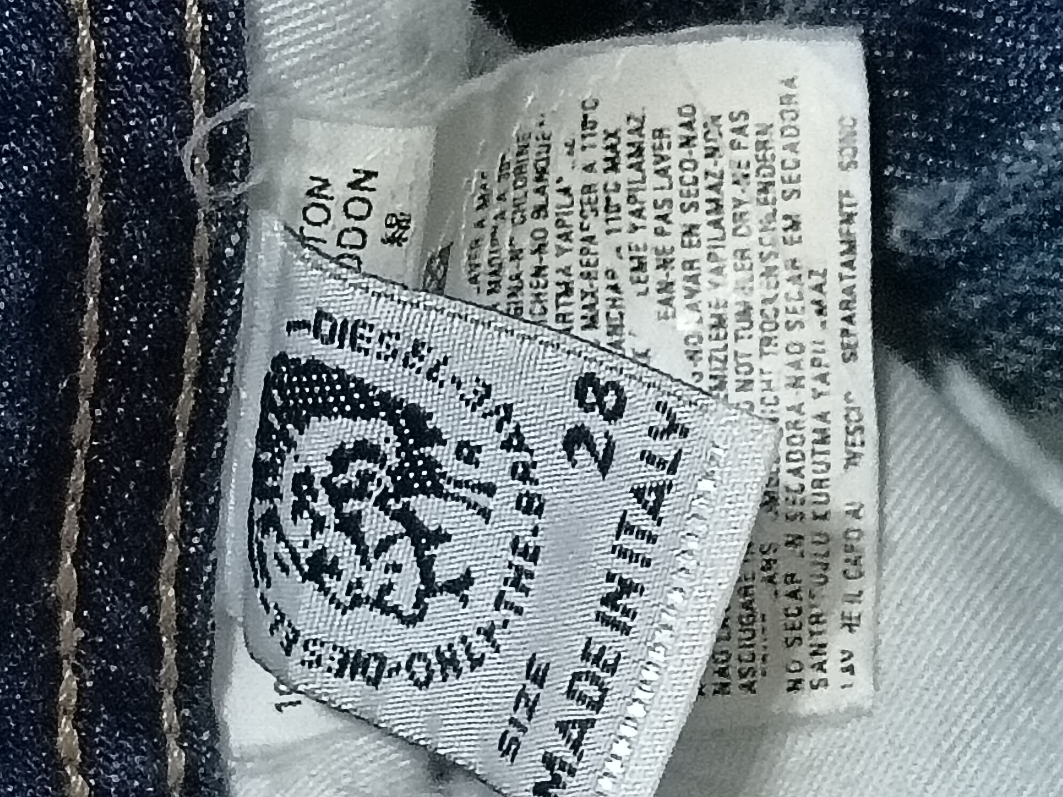 Diesel DIESEL BUTTON-FLY SEASONED DISTRESSED DESIGN JEANS Size US 31 - 4 Thumbnail