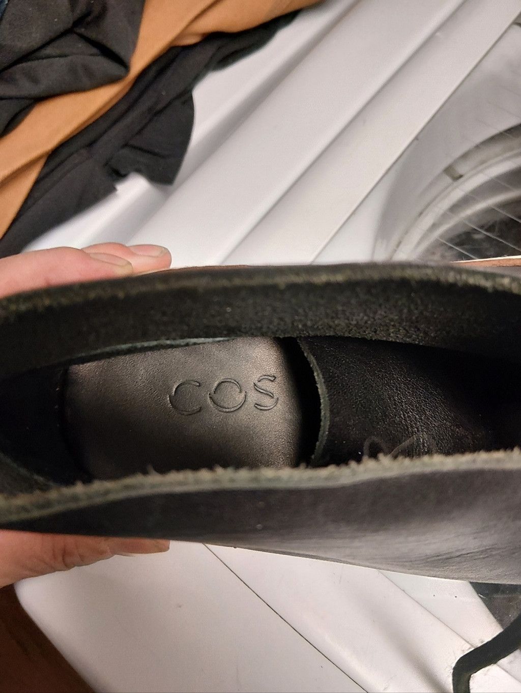 Cos COS Black Leather Lace-Up Chukka Boots with White Sole Size US 9 / EU 42 - 9 Thumbnail