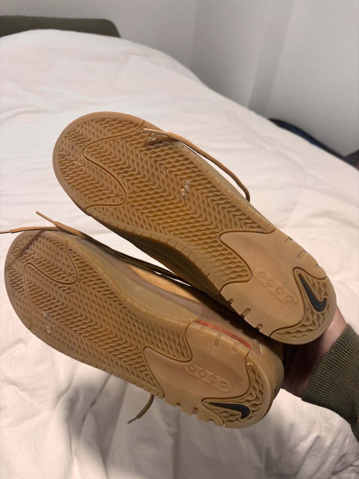 Nike Nike SB Air Max Ishod ‘Flax’ Skateboard Shoe Size US 10 / EU 43 - 2 Thumbnail