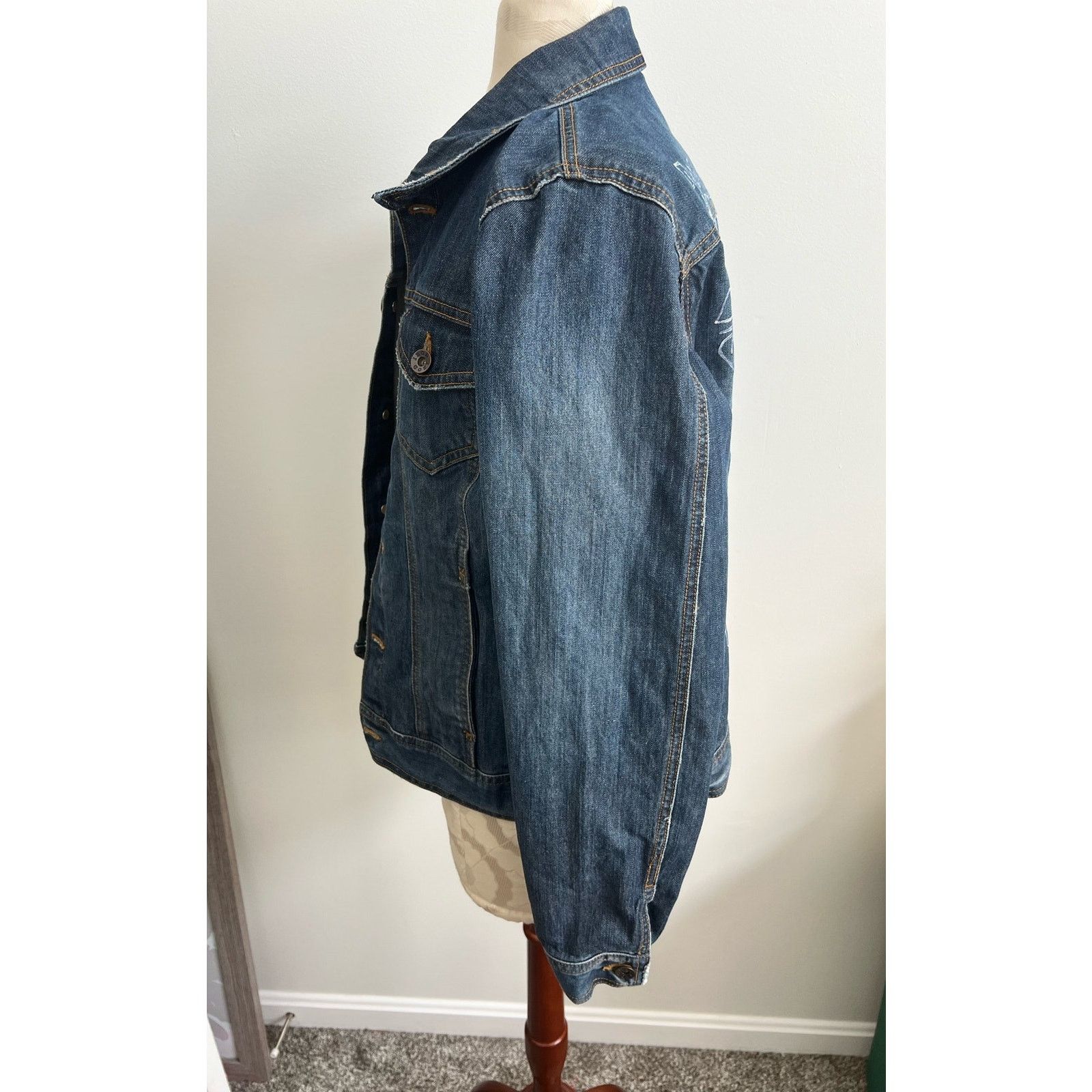 Izod Izod UpCycled Custom Be Still & Know Denim Jacket Large Size L / US 10 / IT 46 - 4 Thumbnail