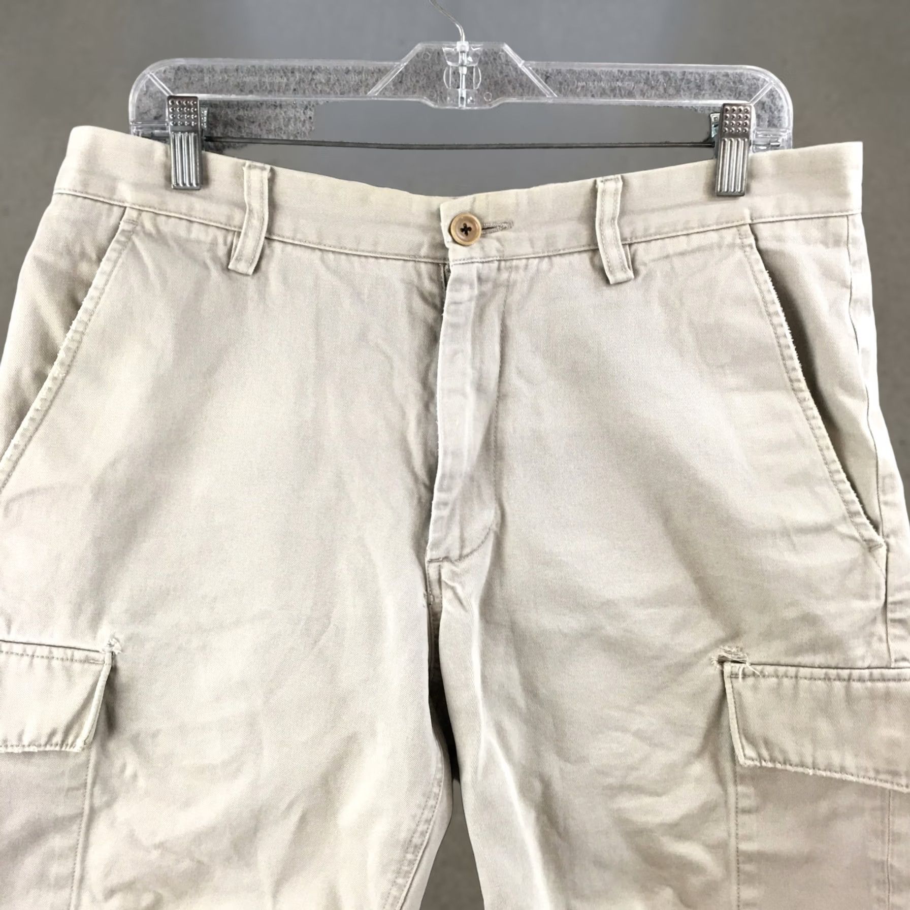 Banana Republic Banana Republic Cargo Short Mens 33 Beige Cotton Mid Rise Flat Front Zip Fly Mens Regular? Size US 33 - 1 Thumbnail