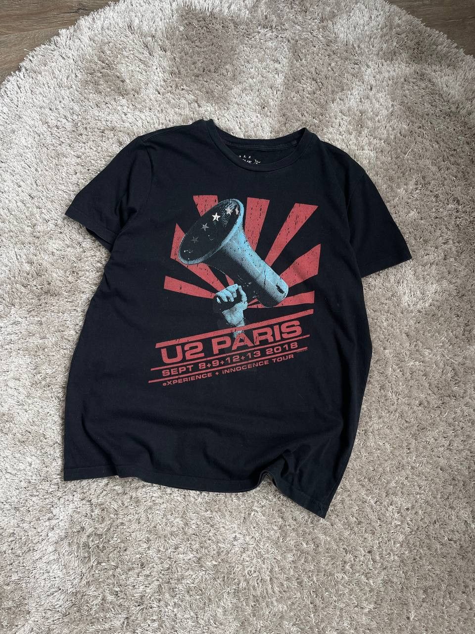 Band Tees × Vintage U2 Berlin Experience Innocence Tour 2018 Graphic T-shirt Size US L / EU 52-54 / 3 - 2 Thumbnail