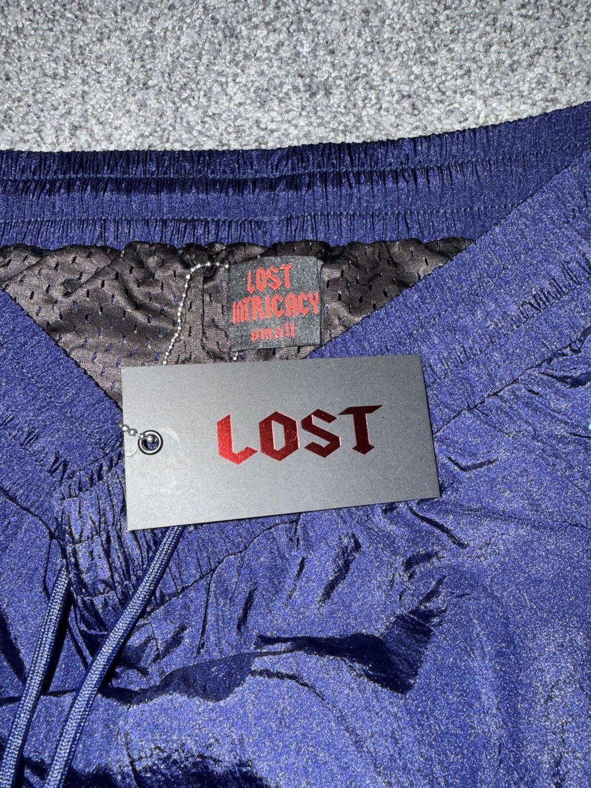 LOST INTRICACY Lost Intricacy shorts -size small - for a steallll Size US 31 - 4 Thumbnail
