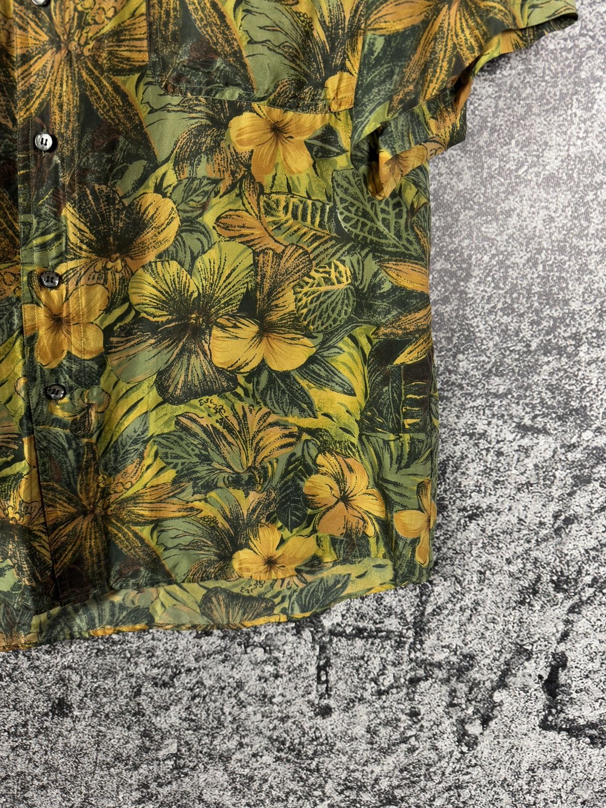 Vintage Anyway Silk Hawaiian Shirt Floral Tropical Short Sleeve Sz M Size US M / EU 48-50 / 2 - 5 Thumbnail