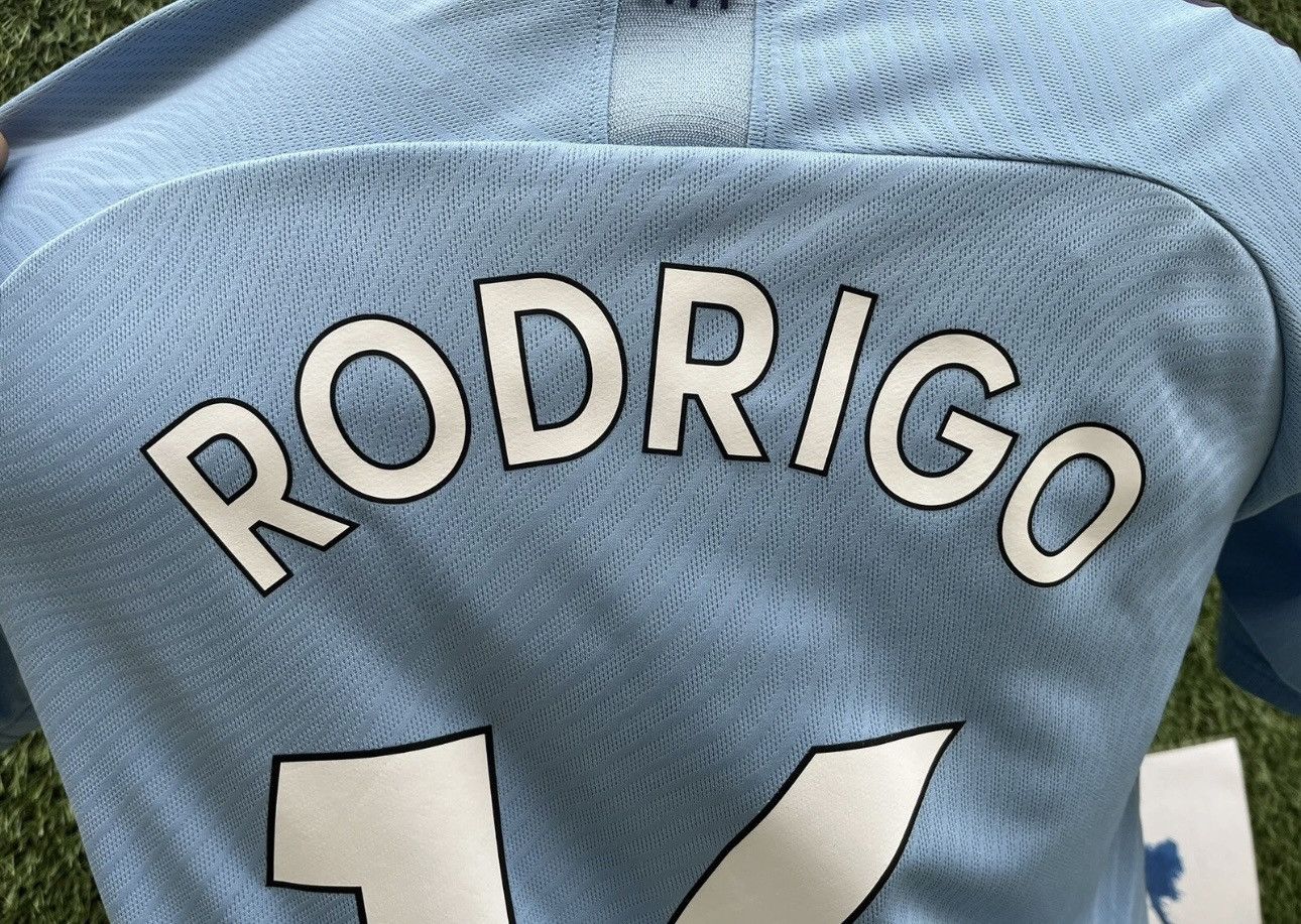 Puma Rodrigo jersey at manchester city Size US S / EU 44-46 / 1 - 5 Thumbnail