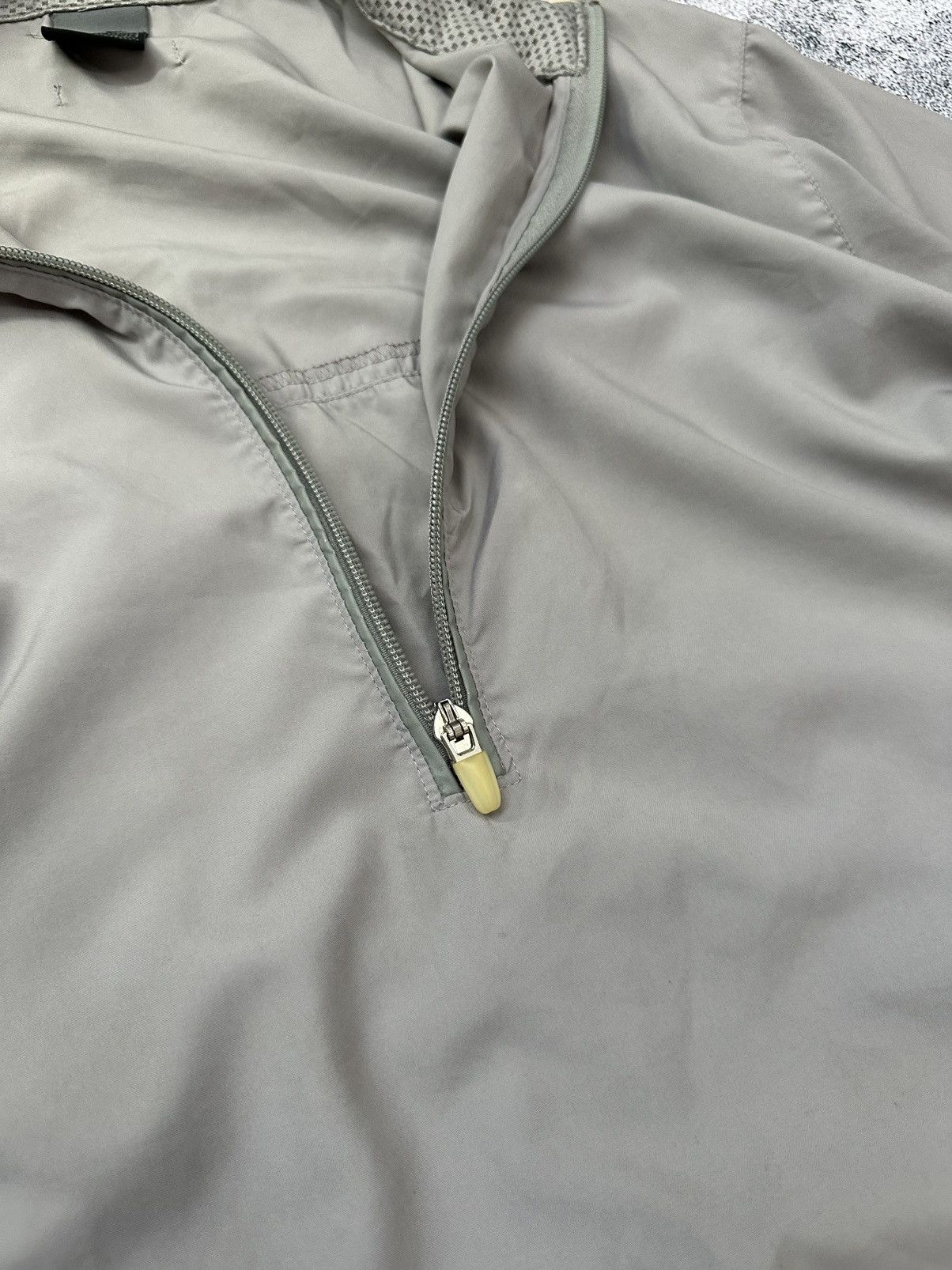 Nike Vintage Nike Half-Zip Nylon Light Jacket Neck Logo Size US L / EU 52-54 / 3 - 11 Thumbnail