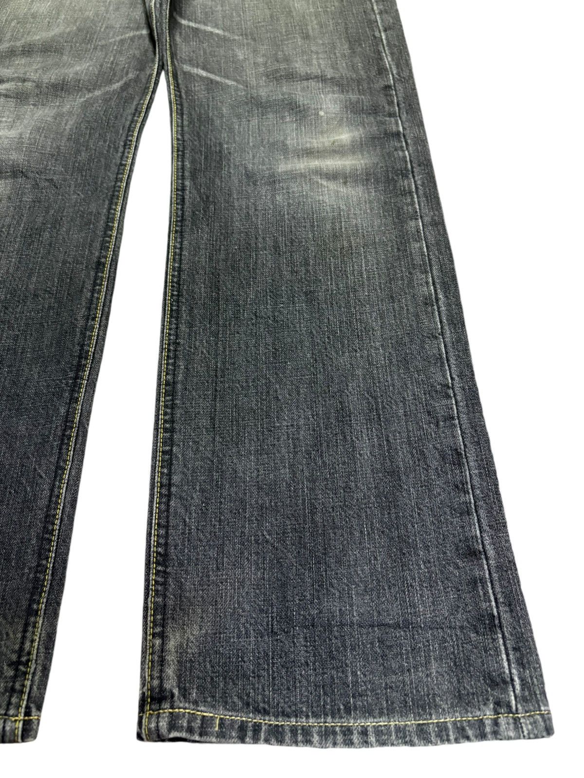 Paul Smith × Vintage Vintage Paul Smith Faded Wash Loose Fit Jeans Size US 32 / EU 48 - 7 Thumbnail