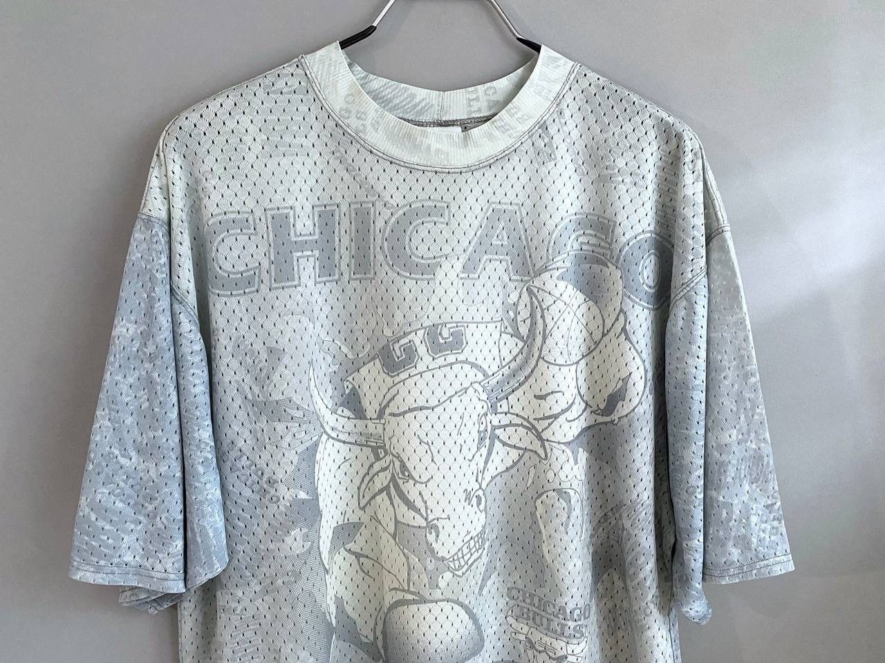 NBA Vintage NBA 90s Chicago Bulls Merch T-Shirt, Size L Size US L / EU 52-54 / 3 - 3 Thumbnail