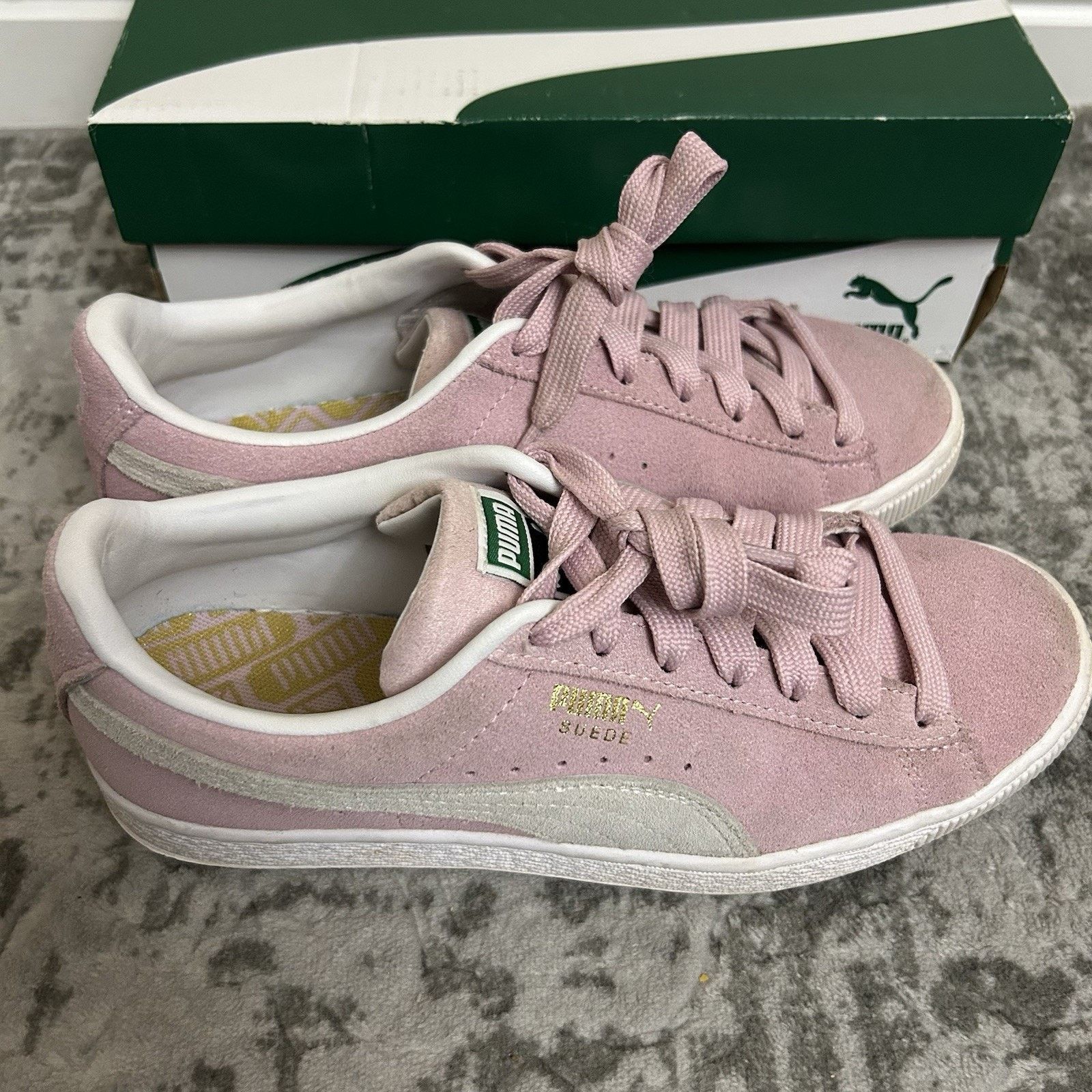 Puma Puma Suede Classic XXI Jr pink lady-puma white rose blanc Size US 7 / IT 37 - 6 Thumbnail