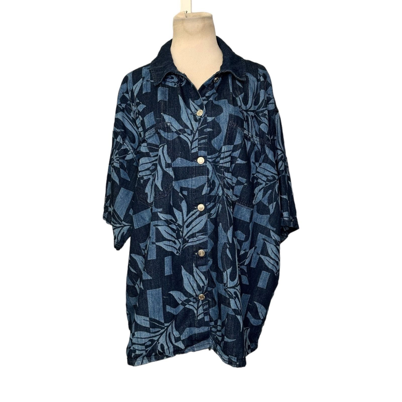Topshop Topshop Blue Palm Laser Print Denim shirt size 10 Size L / US 10 / IT 46 - 10 Thumbnail