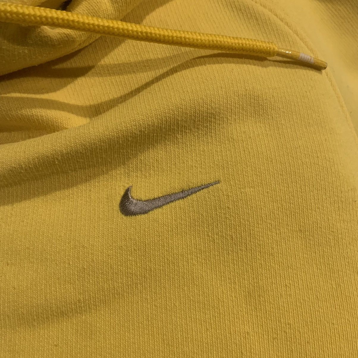 Nike × Vintage Nike Y2K Vintage Yellow Hoodie Size US M / EU 48-50 / 2 - 3 Thumbnail