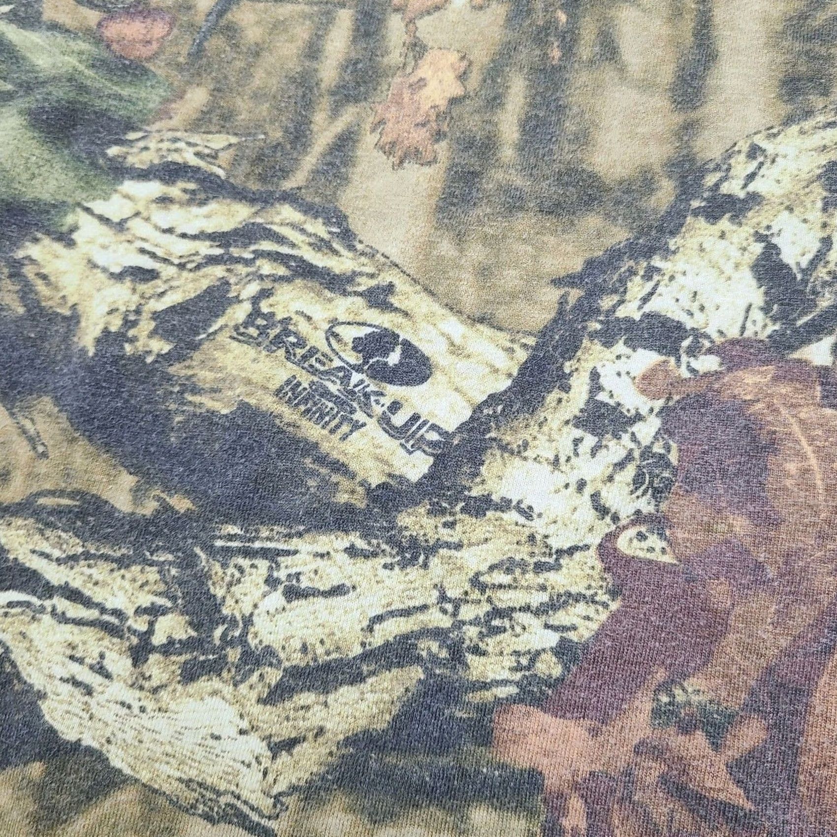 Vintage Mossy Oak Whitewater Camouflage Long Sleeve T-Shirt Men’s Medium, Brown, Crew Neck, Short Sleeve, All Seasons, Hunting Size US M / EU 48-50 / 2 - 4 Thumbnail