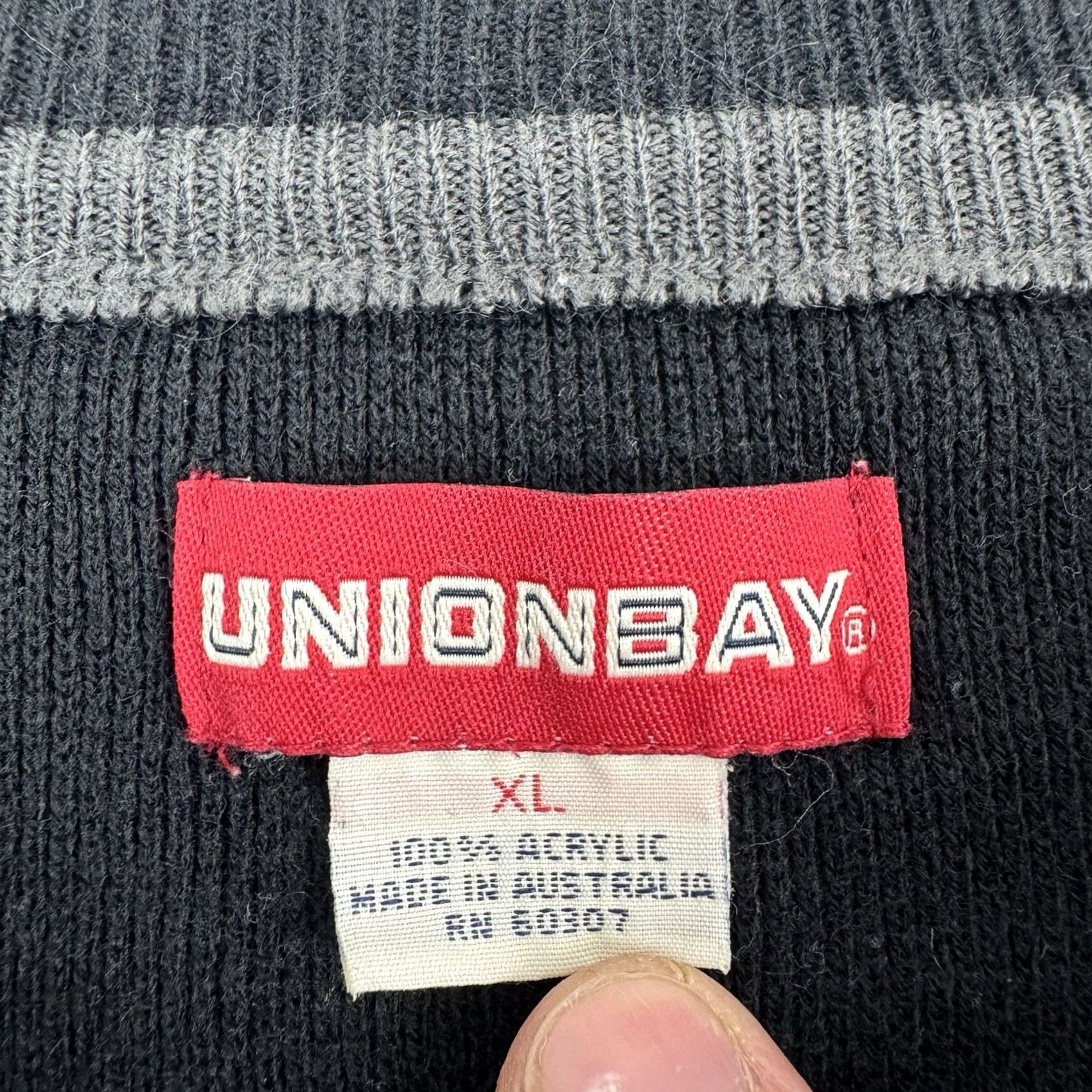 Vintage VINTAGE UNIONBAY Sweater Pullover Crew Neck XL Black Men 90s Hipster Punk Y2K Skater Vintage Mens XL Crewneck Sweater Size US XL / EU 56 / 4 - 4 Thumbnail
