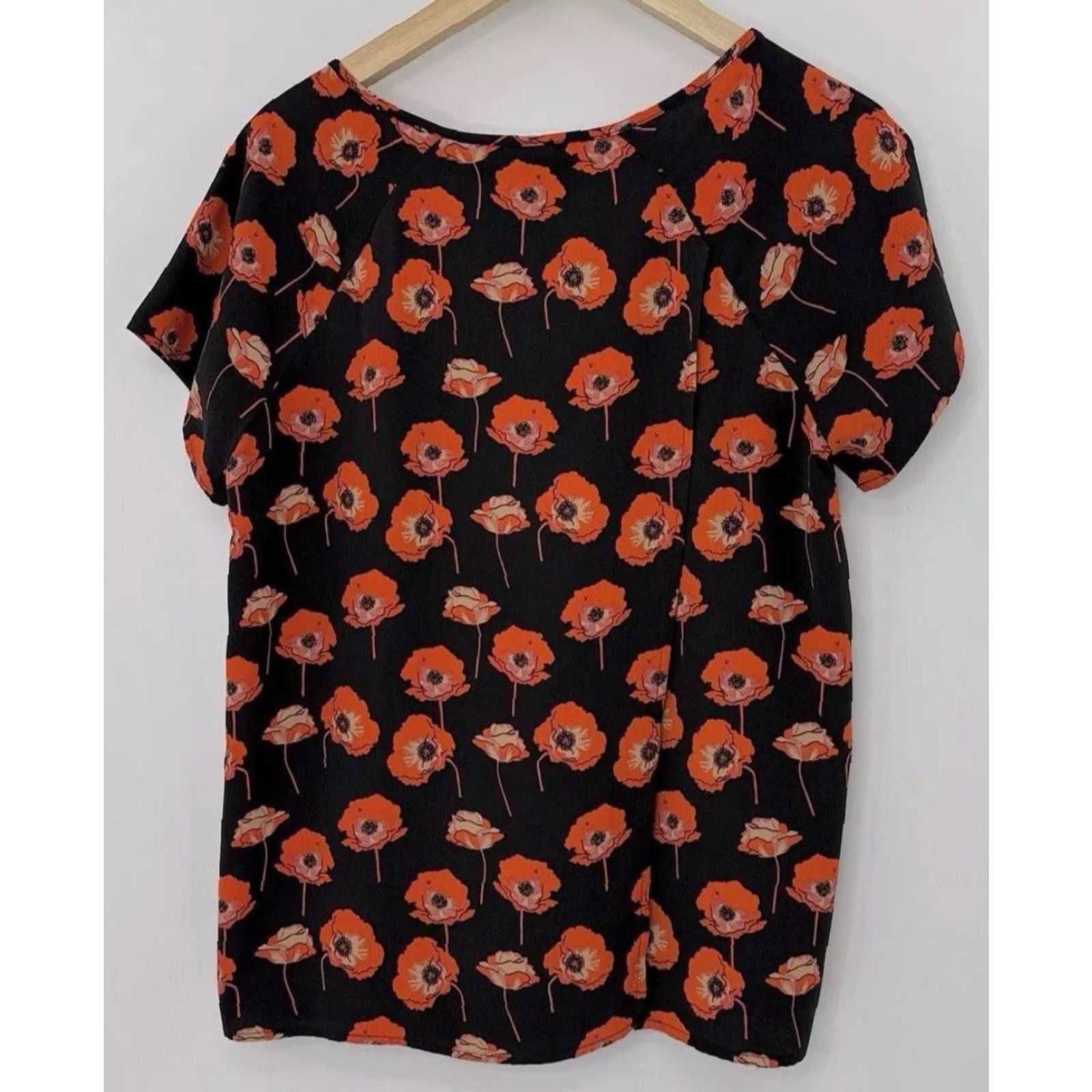 Vintage CAbi Flanders Poppy Blouse Black Red Short Sleeve Split Back Size M Floral Size M / US 6-8 / IT 42-44 - 3 Thumbnail