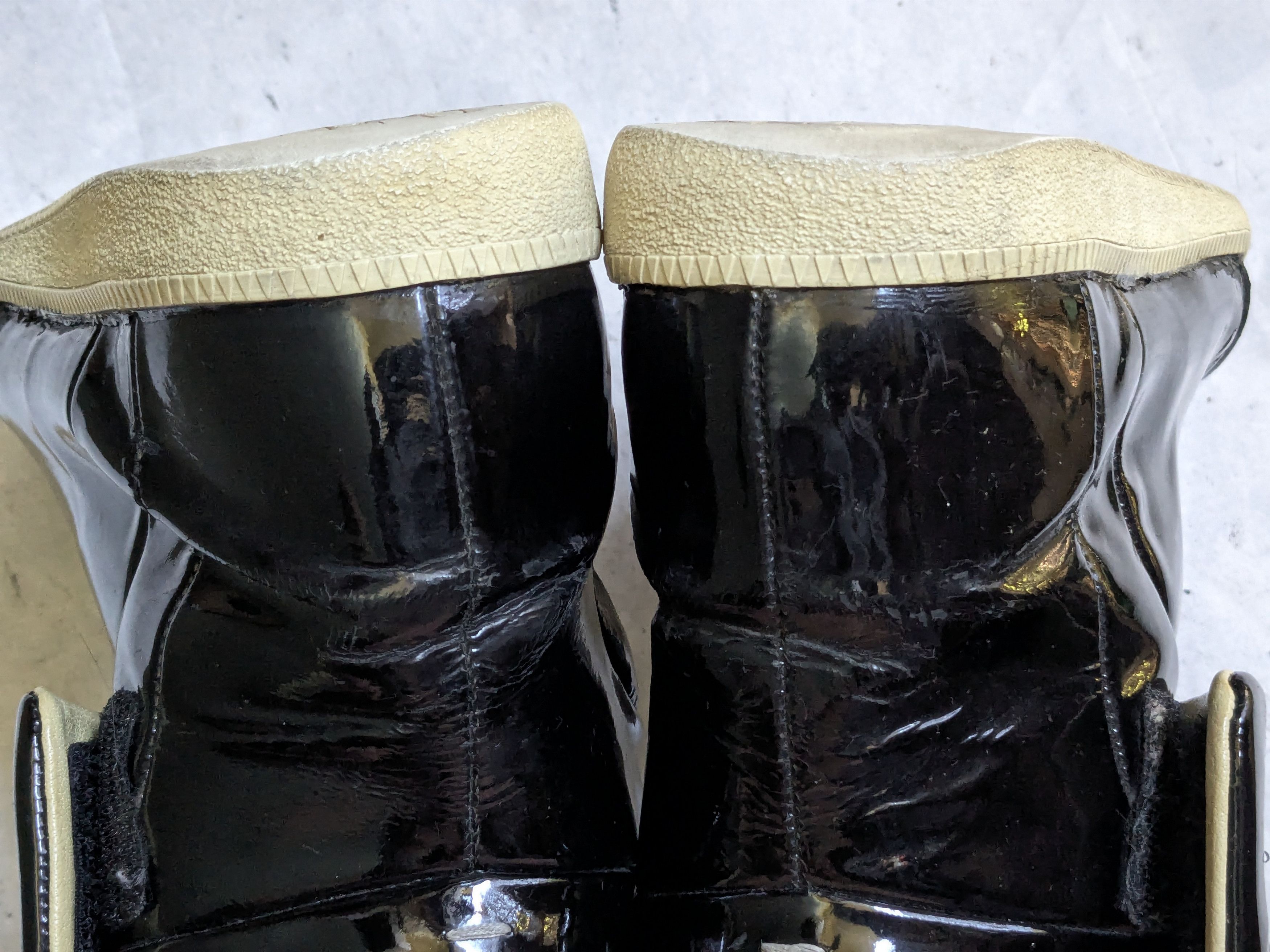 Maison Margiela Maison Margiela Future Black Patent Leather 9 42 High Tops Size US 9 / EU 42 - 19 Thumbnail