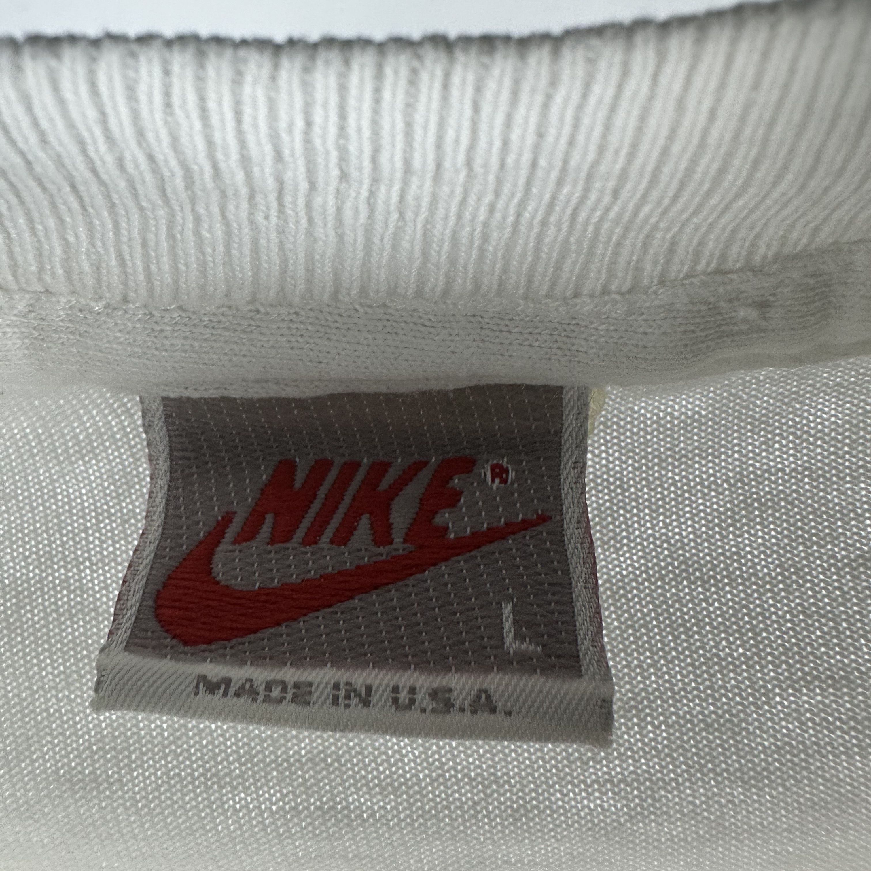Vintage Vintage 90s Nike Basketball Just Do It Slogan Promo T-shirt Size US L / EU 52-54 / 3 - 5 Thumbnail