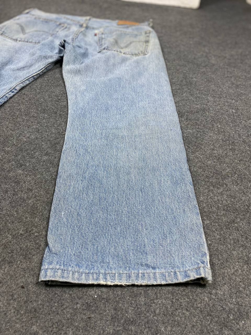 Levi's vintage levis 501 lightwash distressed denim nice design Size US 35 - 7 Thumbnail