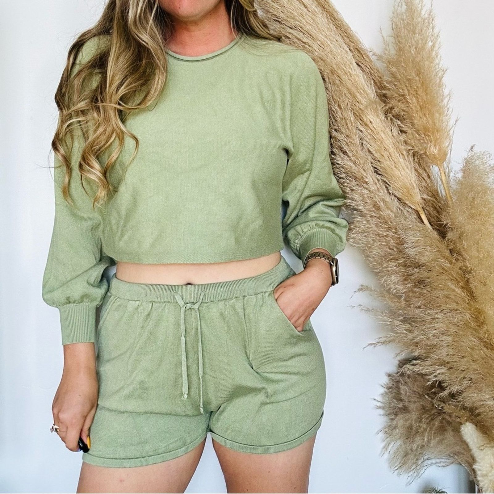 Nordstrom NEW ZESICA Sage Green Crop Bubble Sweater Tie Shorts Set Size M / US 6-8 / IT 42-44 - 11 Thumbnail
