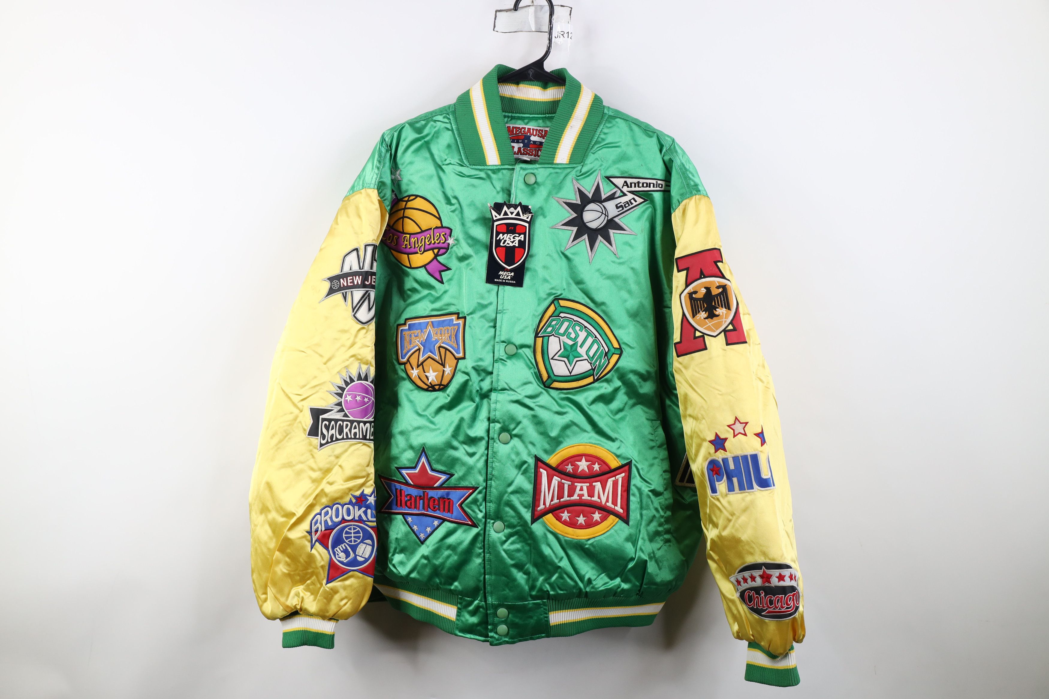 Vintage Deadstock Vintage 90s Quilted Satin Bomber Jacket Green Size US XL / EU 56 / 4 - 1 Thumbnail