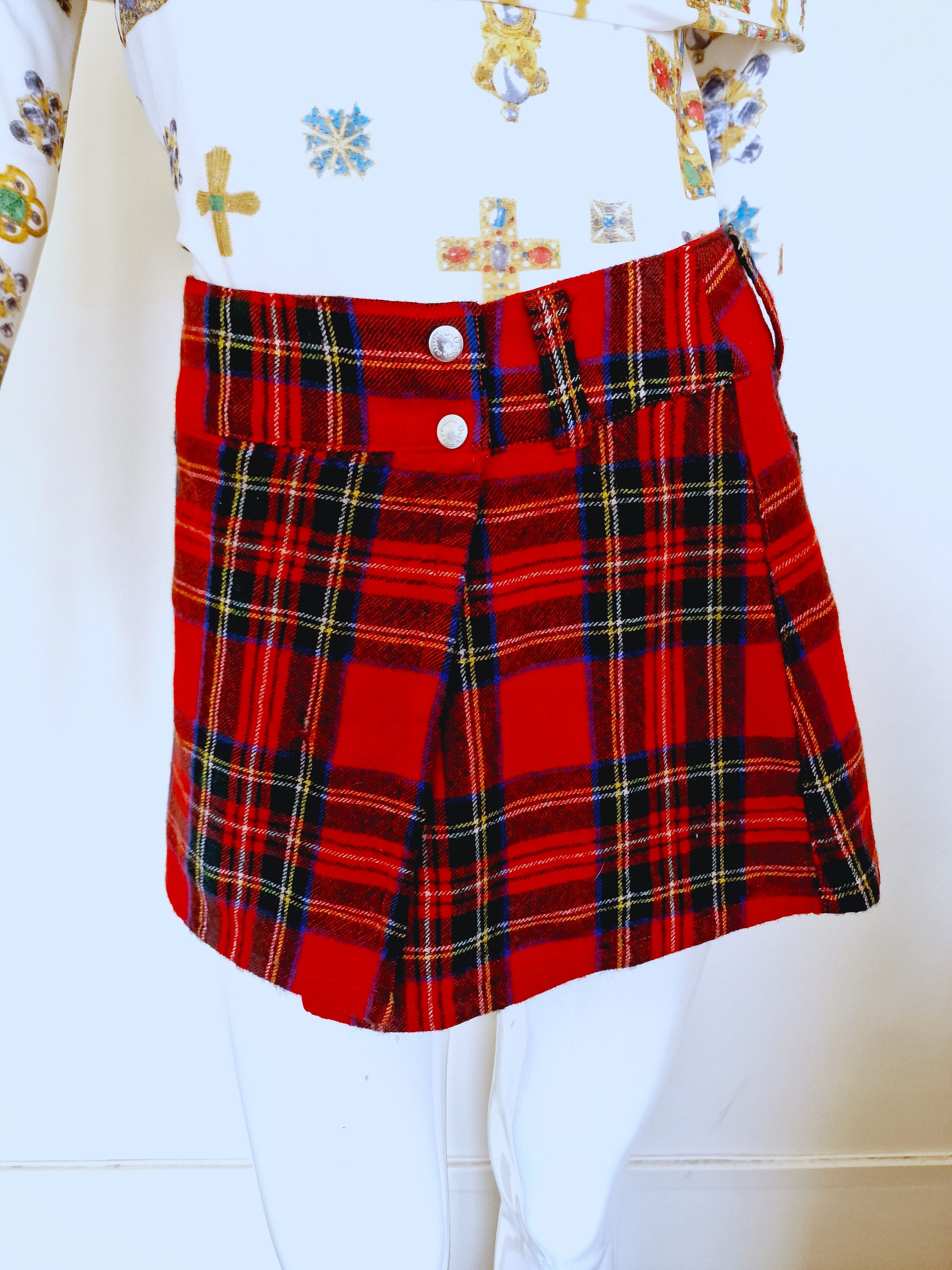 Dolce & Gabbana D&G Dolce and Gabbana Tartan School Girl Wool Skirt Size 30" / US 8 / IT 44 - 1 Thumbnail