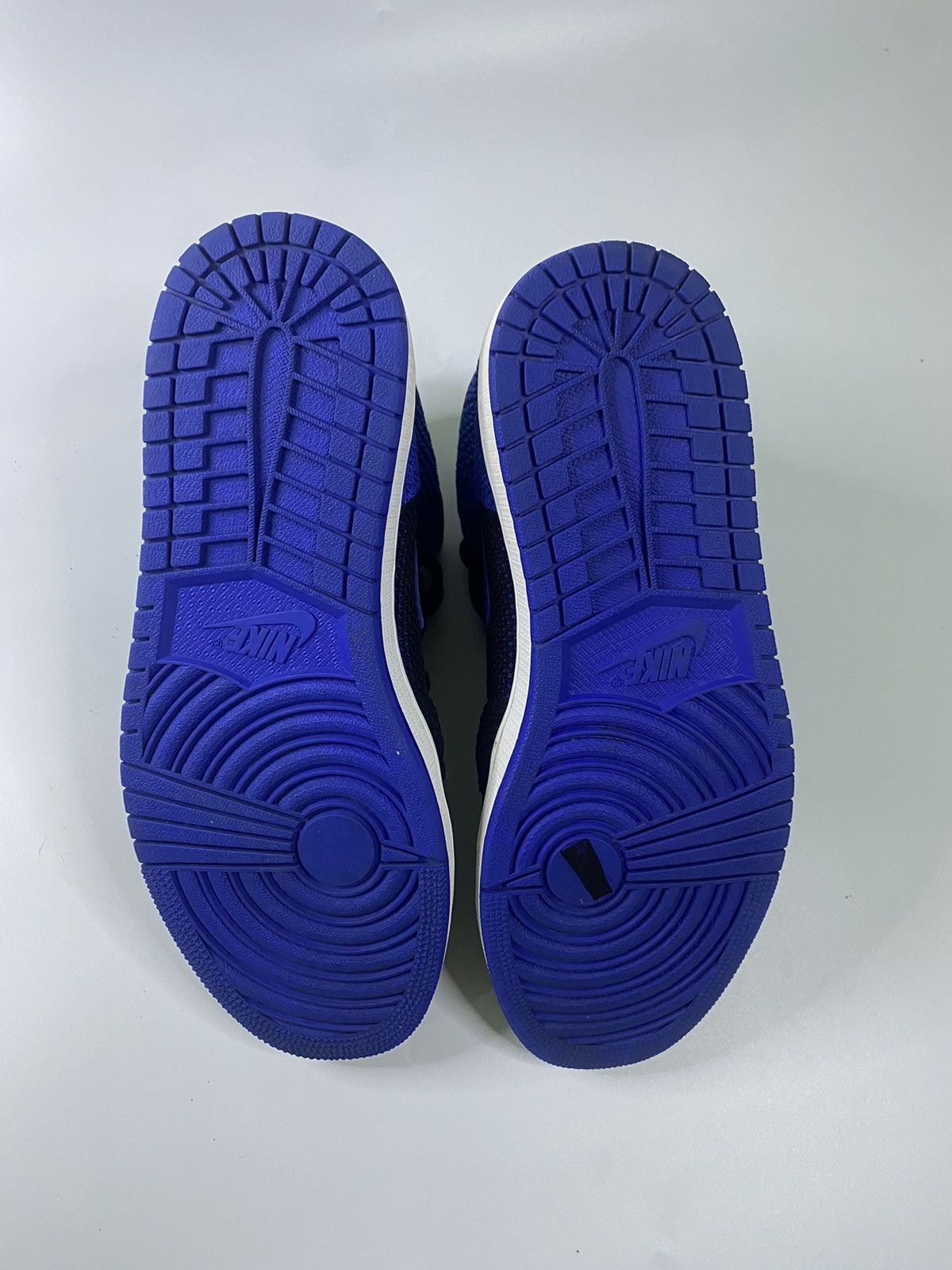 Jordan Brand × Nike Jordan 1 High Flyknit Size US 9.5 / EU 42-43 - 5 Thumbnail