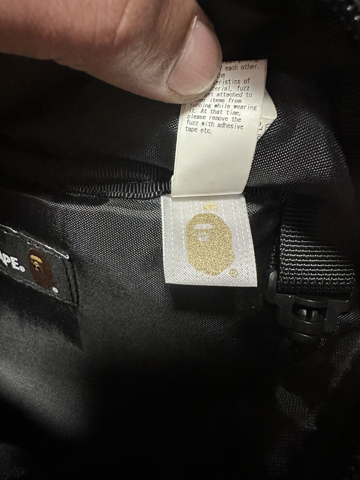 Bape 🇯🇵 Iconic "Bape" Sherpa Cross Body Logo Mr.Bathing Ape Size ONE SIZE - 12 Thumbnail