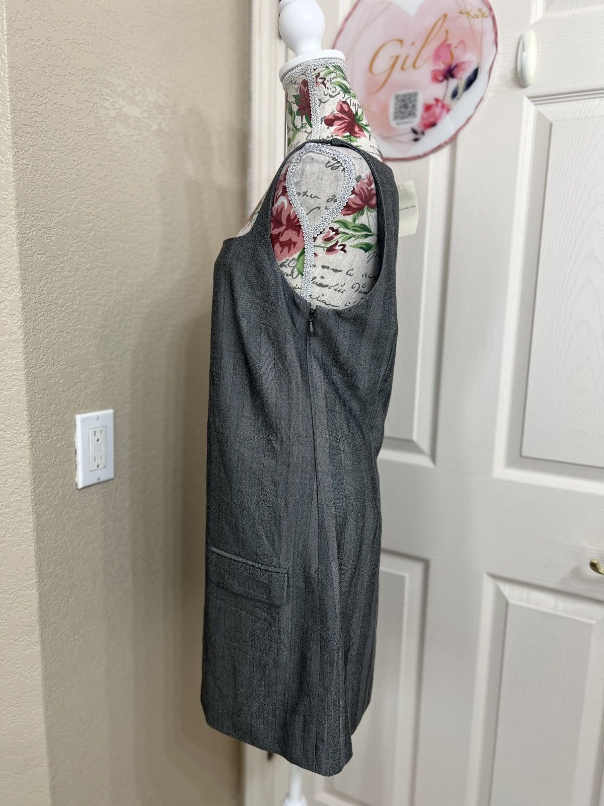 Abercrombie & Fitch Abercrombie & Fitch Charcoal Gray Sleeveless Dress Small T Size S / US 4 / IT 40 - 4 Thumbnail