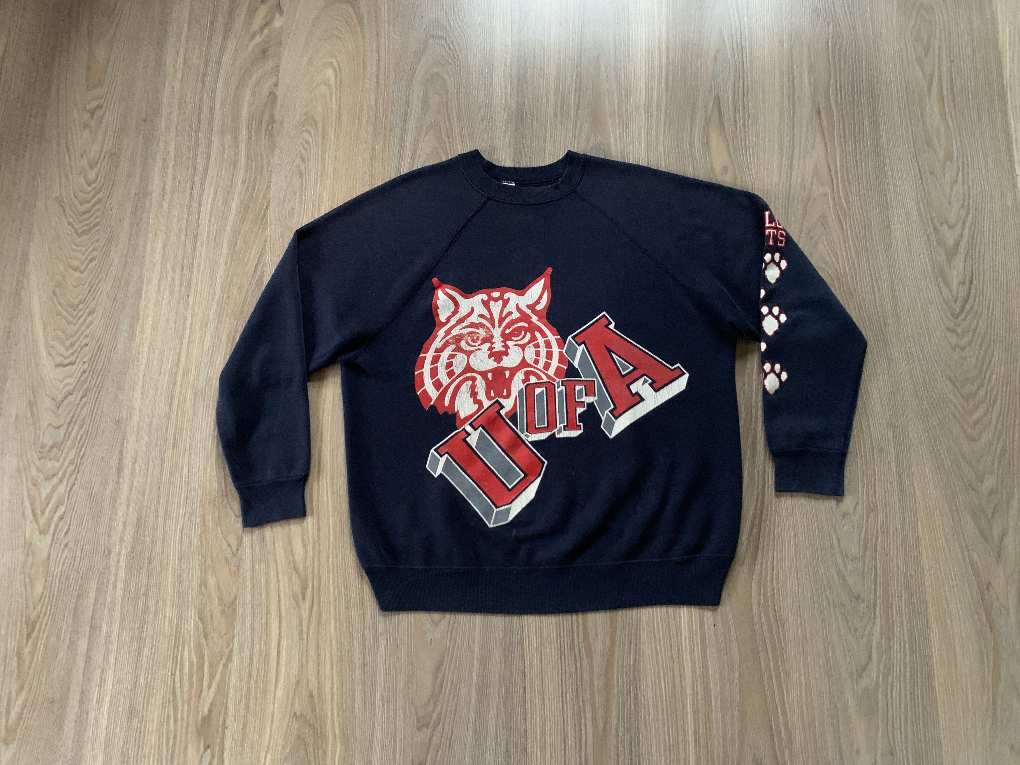 Vintage Vintage U of A Arizona Wild Cats Printed Sweatshirt Size US M / EU 48-50 / 2 - 1 Thumbnail