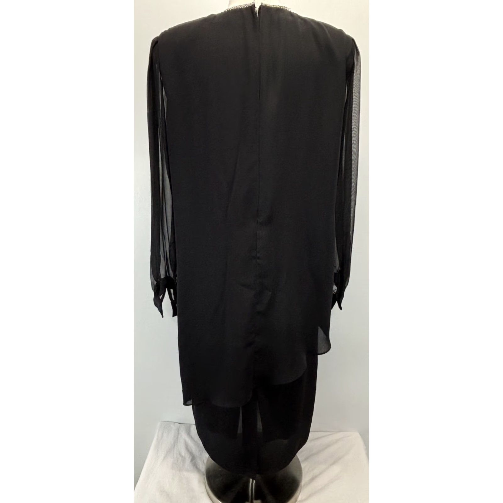 Vintage VINTAGE Patra Chiffon Shift Dress Sz 14 Women’s Black Beaded Neck Sleeves Sheer Midi 90s Party/Cocktail Womens Size XL / US 12-14 / IT 48-50 - 3 Thumbnail