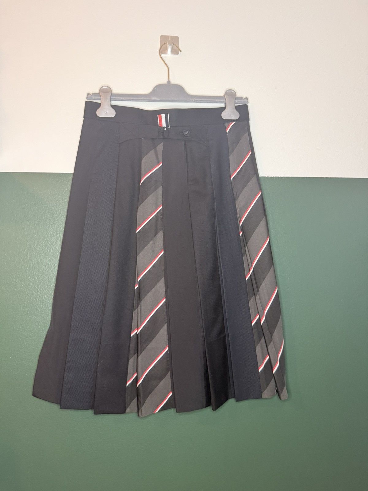 Thom Browne Thom Browne Pleated Skirt Size US 28 / EU 44 - 2 Thumbnail