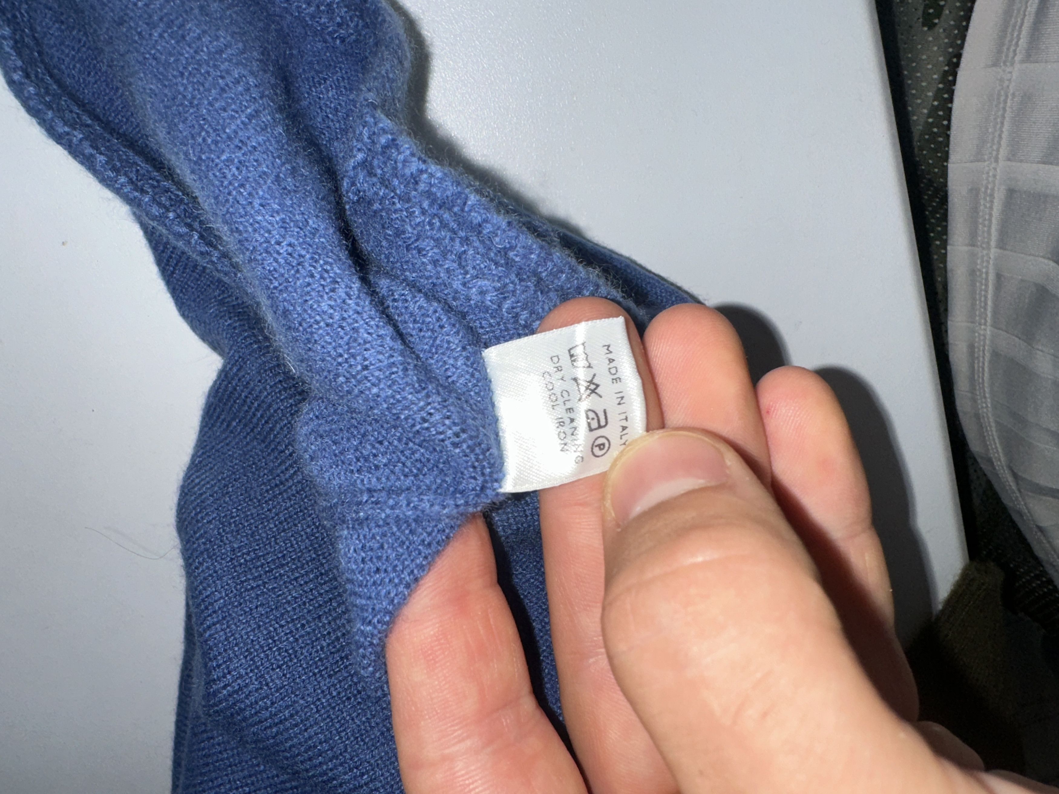 Loro Piana Low V Neck Knit Loro Piana Cashmere Slim Pullover Size 44 Size M / US 6-8 / IT 42-44 - 12 Thumbnail
