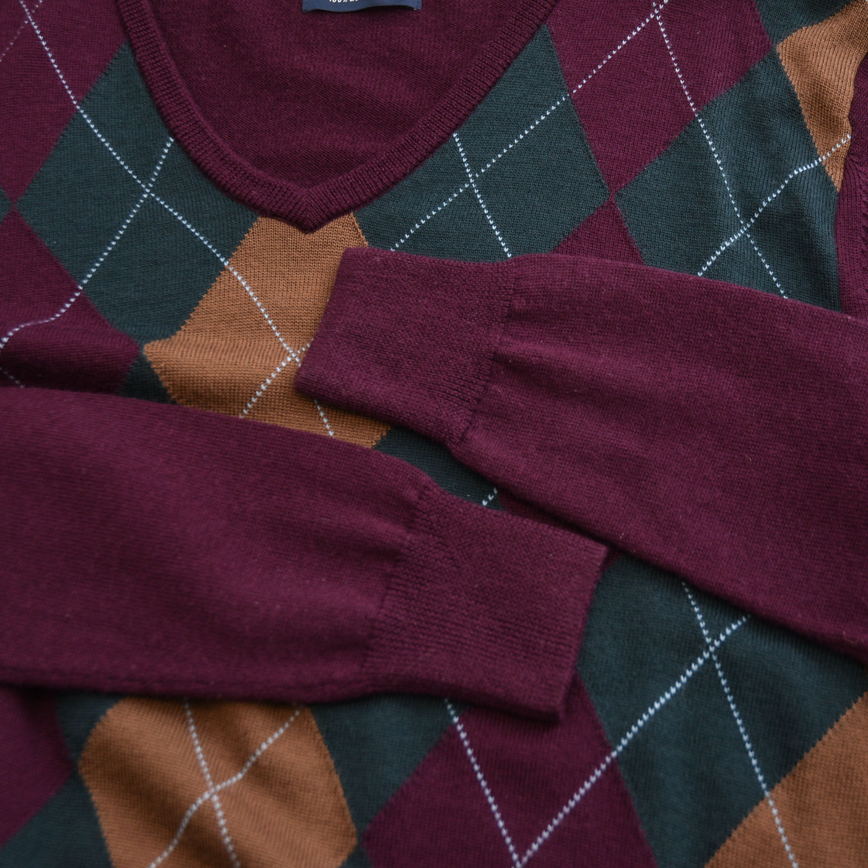 Fred Perry Fred Perry Burgundy V-Neck Argyle Wool Jumper Merino Wool Size US L / EU 52-54 / 3 - 10 Thumbnail