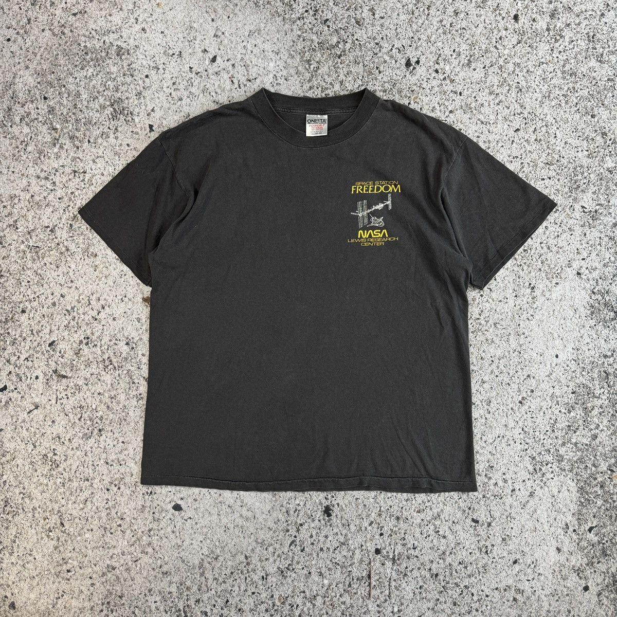 NASA Vintage 90s Blackbird Faded NASA Space Station Research Tee Size US XL / EU 56 / 4 - 2 Thumbnail