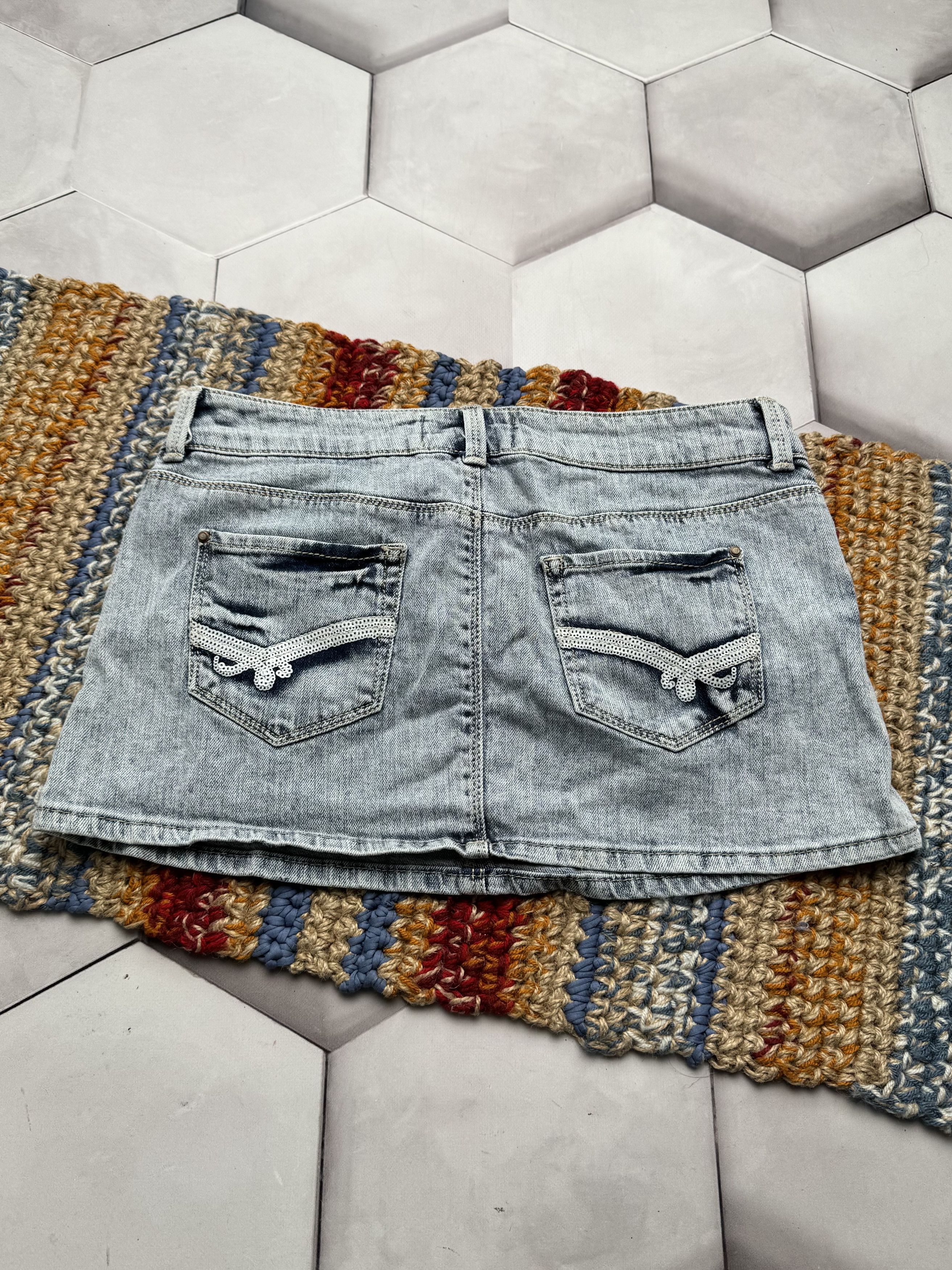 Vintage Denim Mini Skirt Low Rise Distressed Y2K Women's (E4) Size 30" / US 8 / IT 44 - 4 Thumbnail