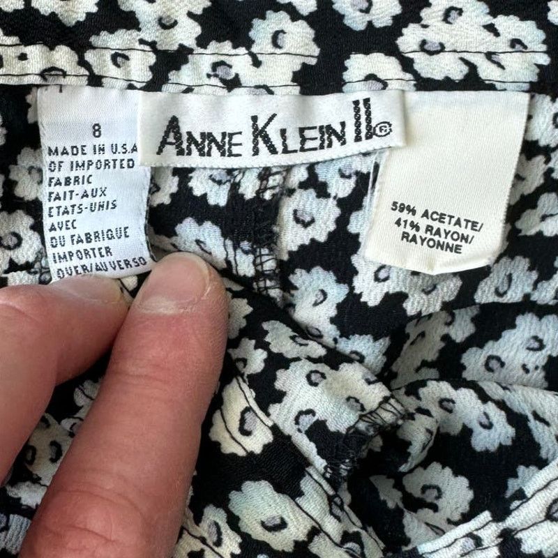 Anne Klein Vintage Anne Klein II Black/White Floral Flowy Skirt Size 30" / US 8 / IT 44 - 2 Thumbnail