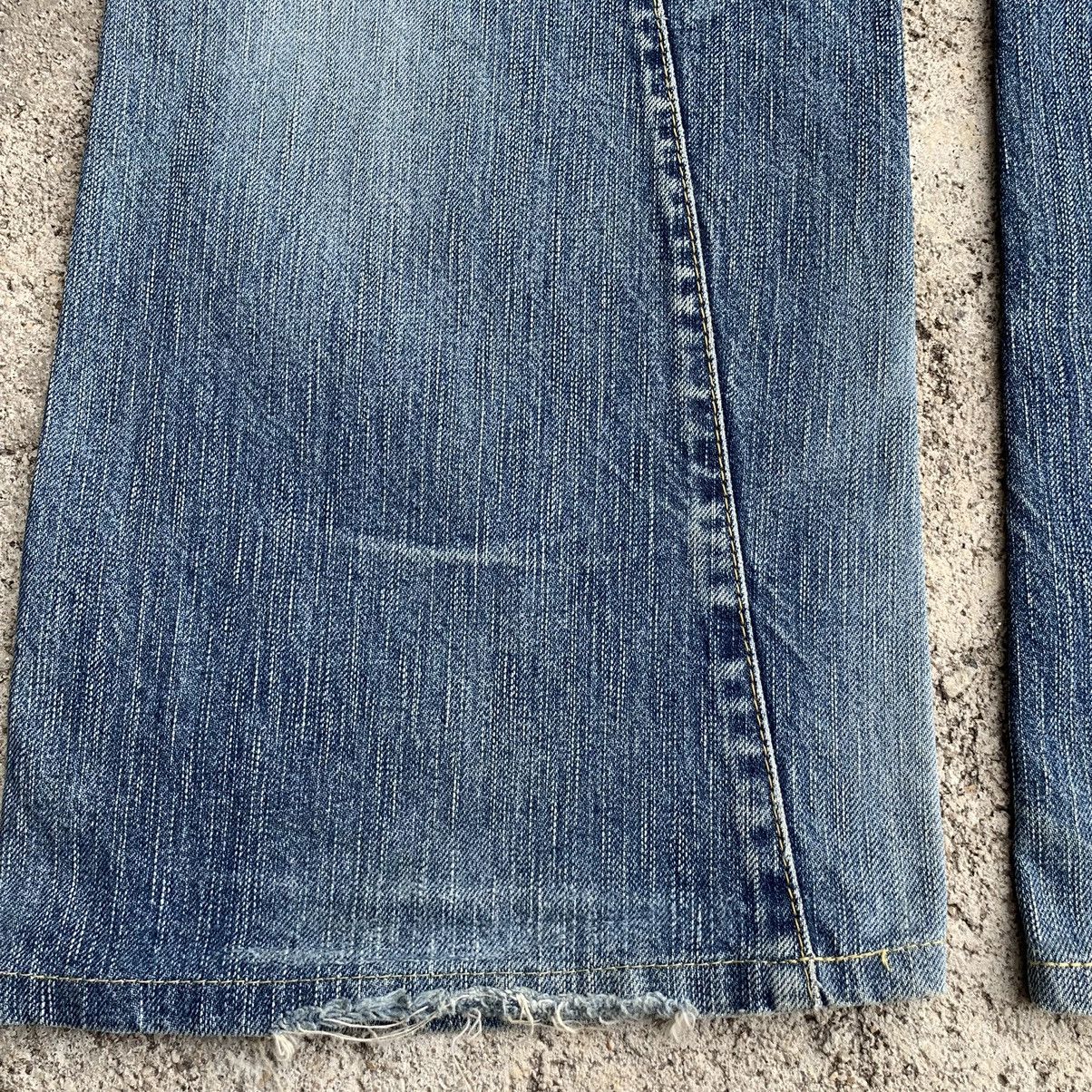 Japanese Brand Flare Vintage Edwin Blue Trip Distressed Denim W32 Size US 32 / EU 48 - 15 Thumbnail