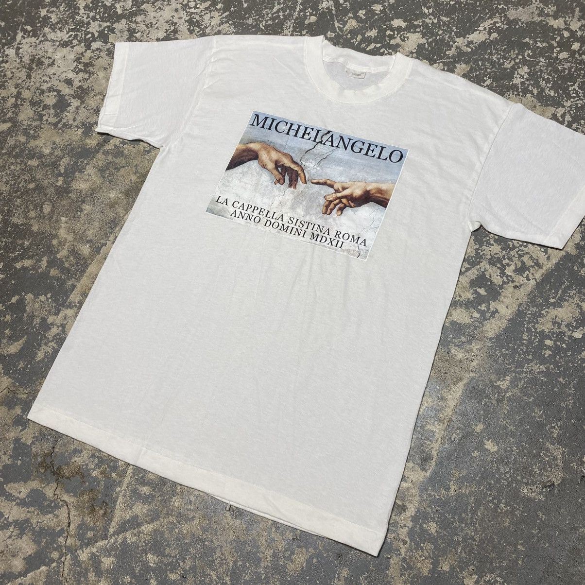 Vintage Vintage Michelangelo The Creation Of Adam Art 90s Tshirt Size US L / EU 52-54 / 3 - 4 Thumbnail