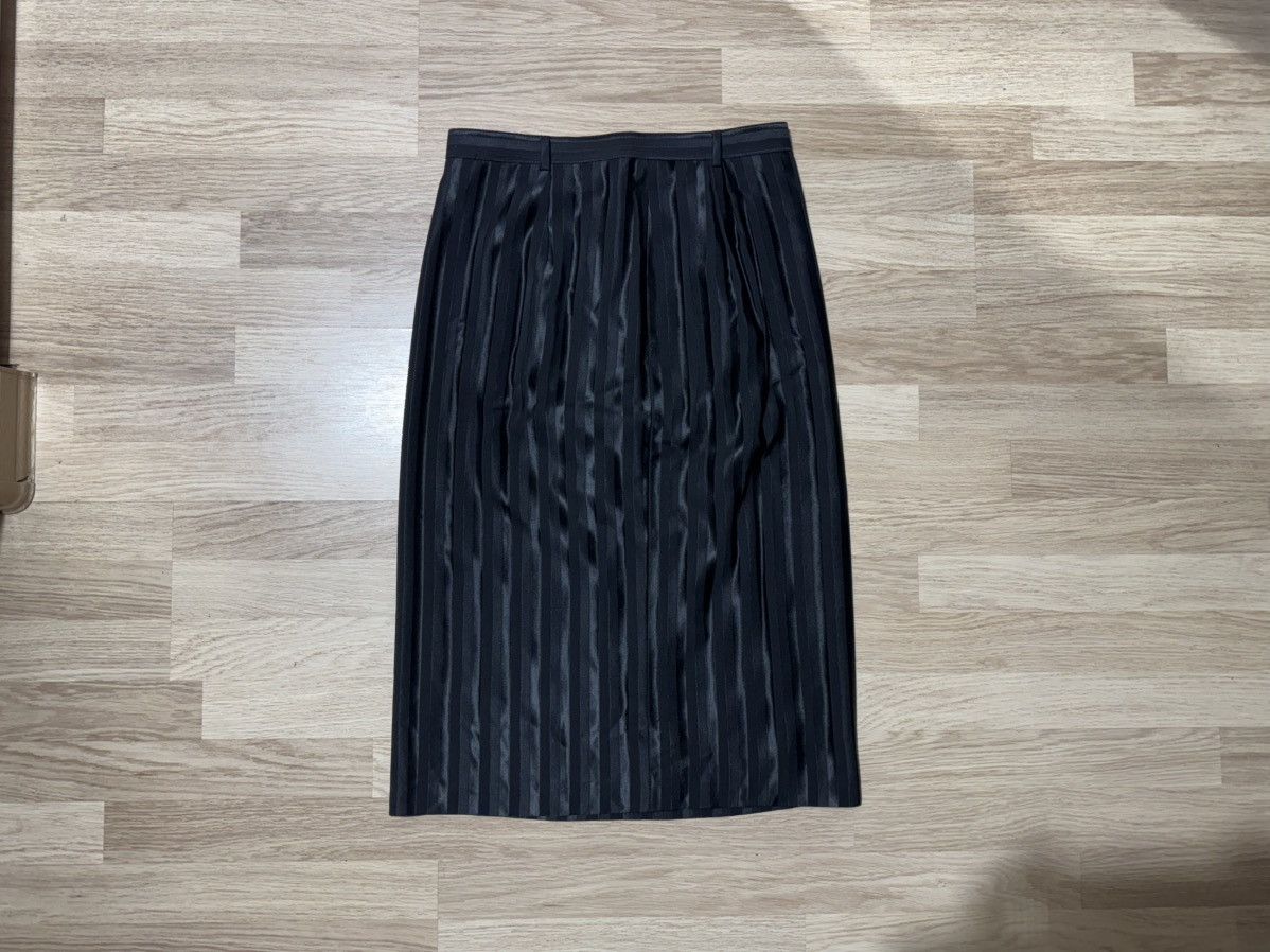 Valentino Valentino Skirt 46/12 Size 32" / US 10 / IT 46 - 1 Thumbnail