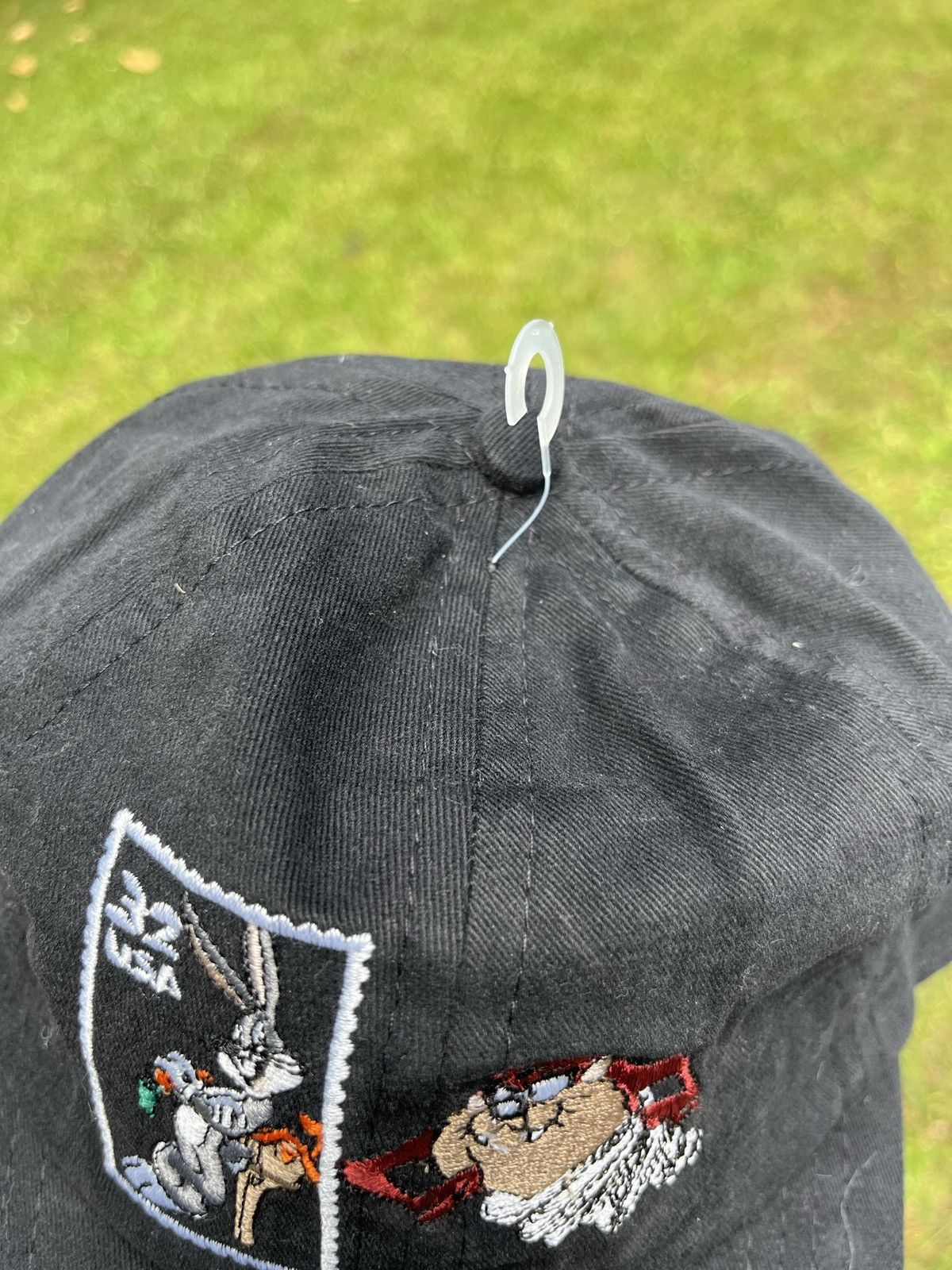 Warner Bros Vintage 90s Bugs Bunny Tasmanian Devil Stamp Caps Size ONE SIZE - 4 Thumbnail