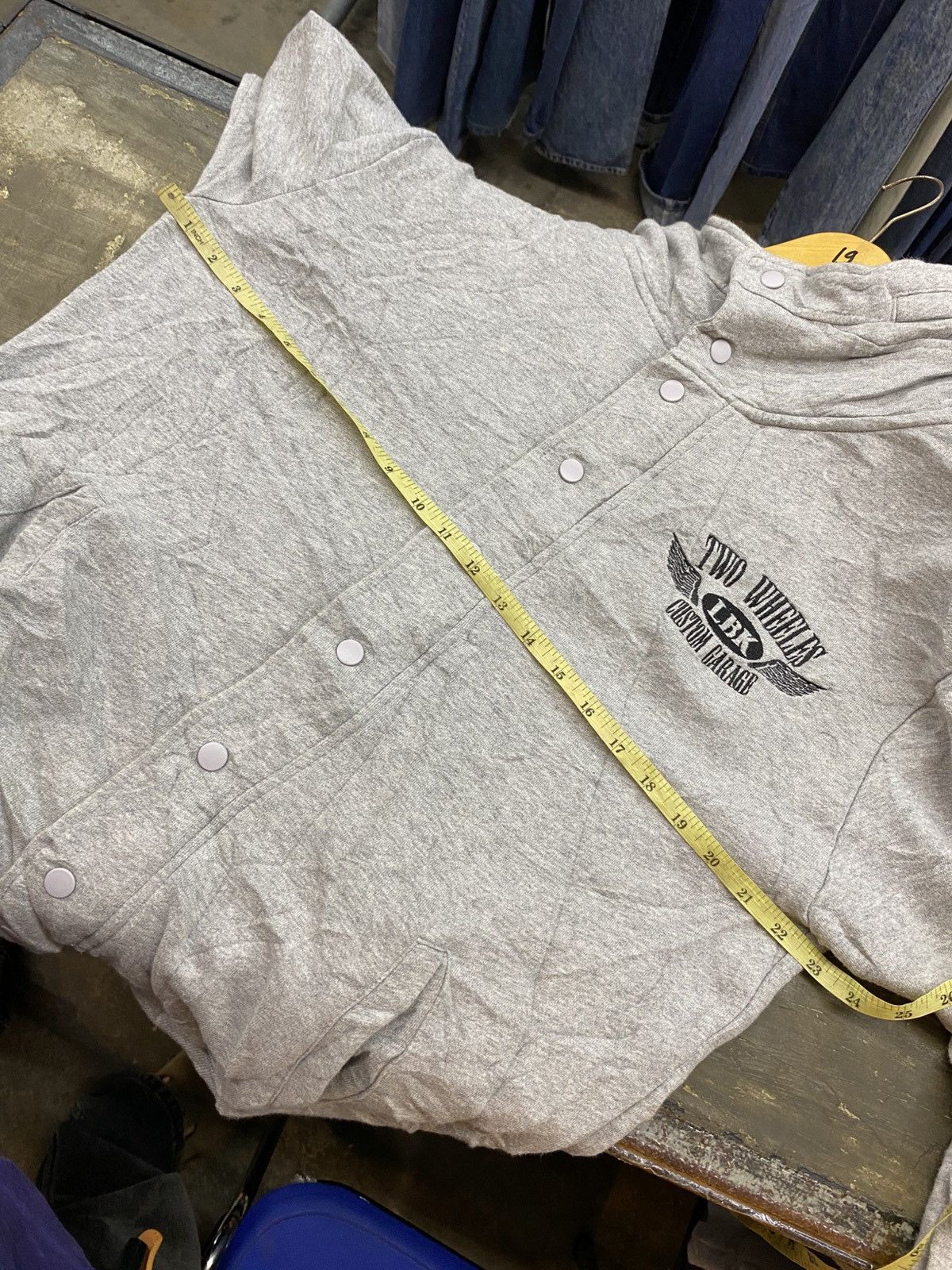 Vintage 💥binddingoffer💥 undefined lowblow knuckle looney tune hoodie Size US L / EU 52-54 / 3 - 9 Thumbnail