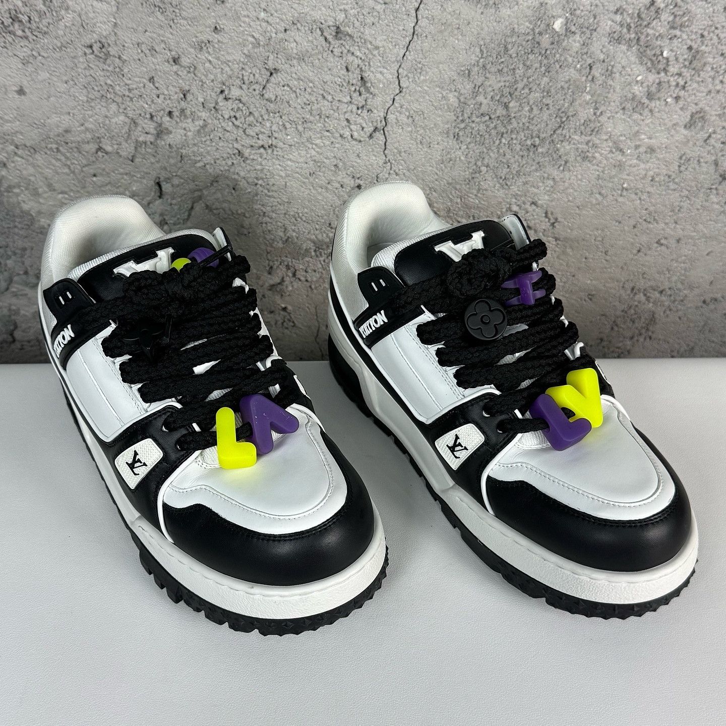 Louis Vuitton Louis Vuitton Trainer Maxi Sneakers Size 9 Size US 9 / EU 42 - 1 Thumbnail