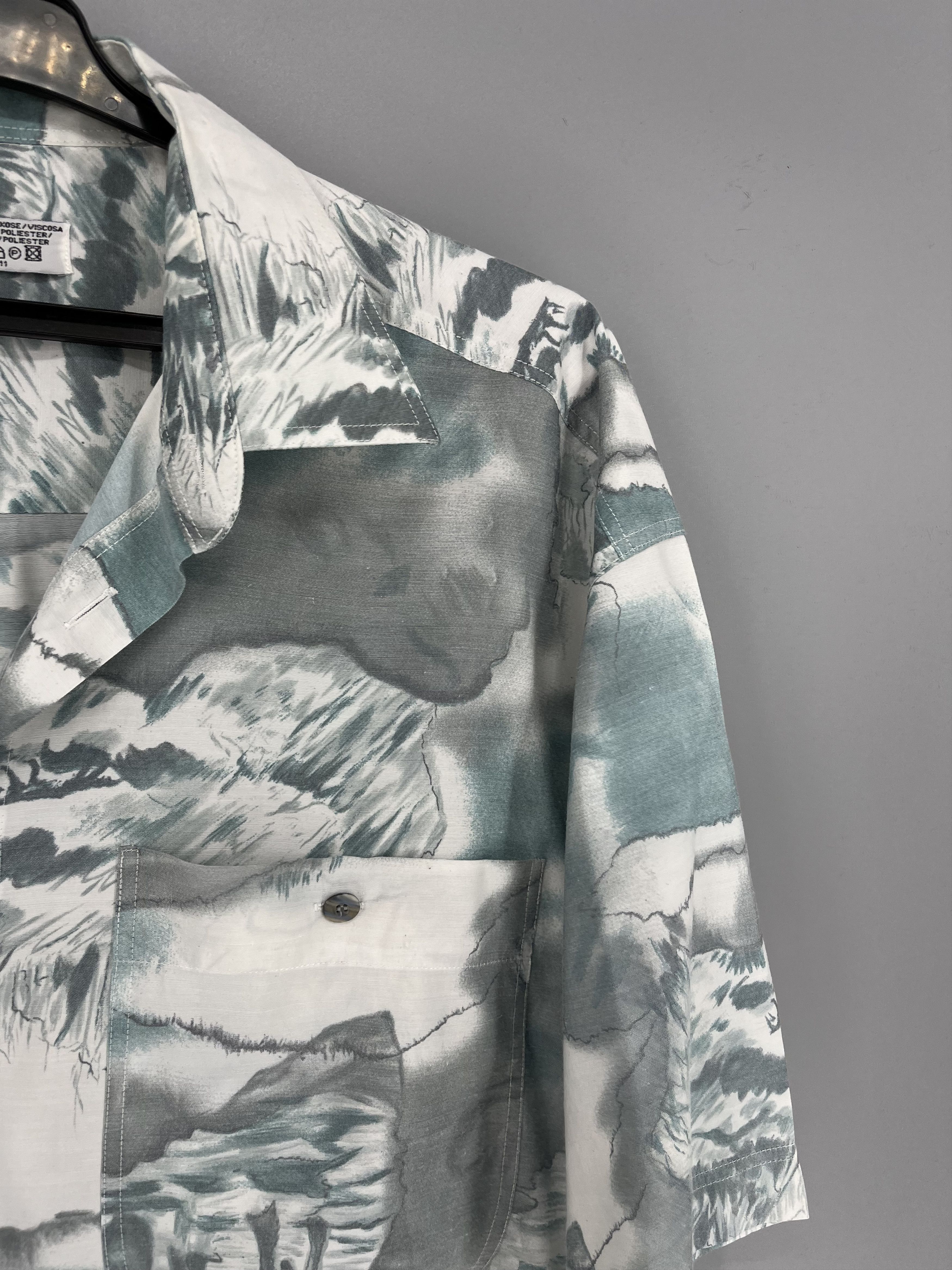 Vintage Vintage Art Streetwear Hawaiian Travis Scott style Size US L / EU 52-54 / 3 - 7 Thumbnail
