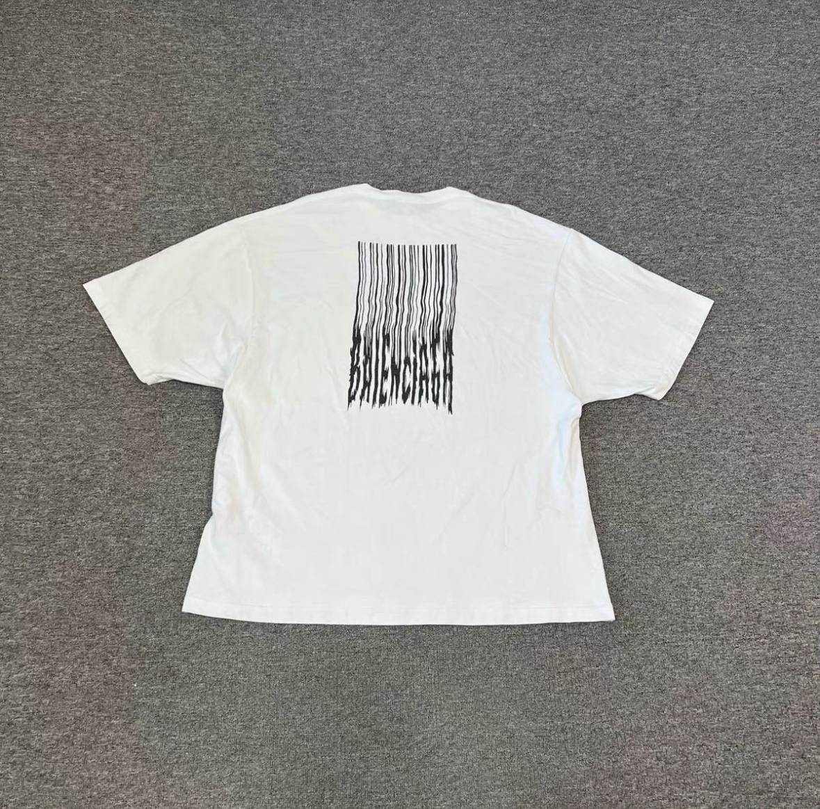 Balenciaga Balenciaga Barcode White T-Shirt Size US S / EU 44-46 / 1 - 2 Thumbnail