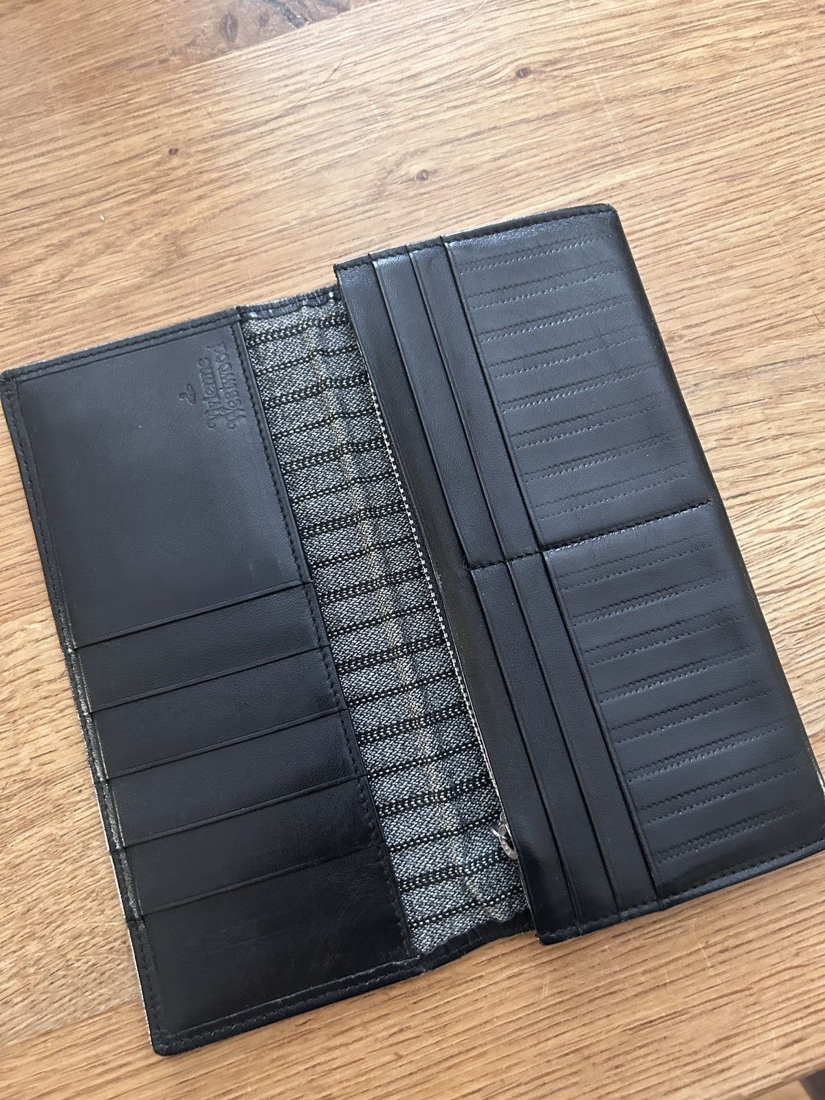 Vivienne Westwood Vivienne Westwood Large Portmonaie Wallet Used Size ONE SIZE - 6 Thumbnail