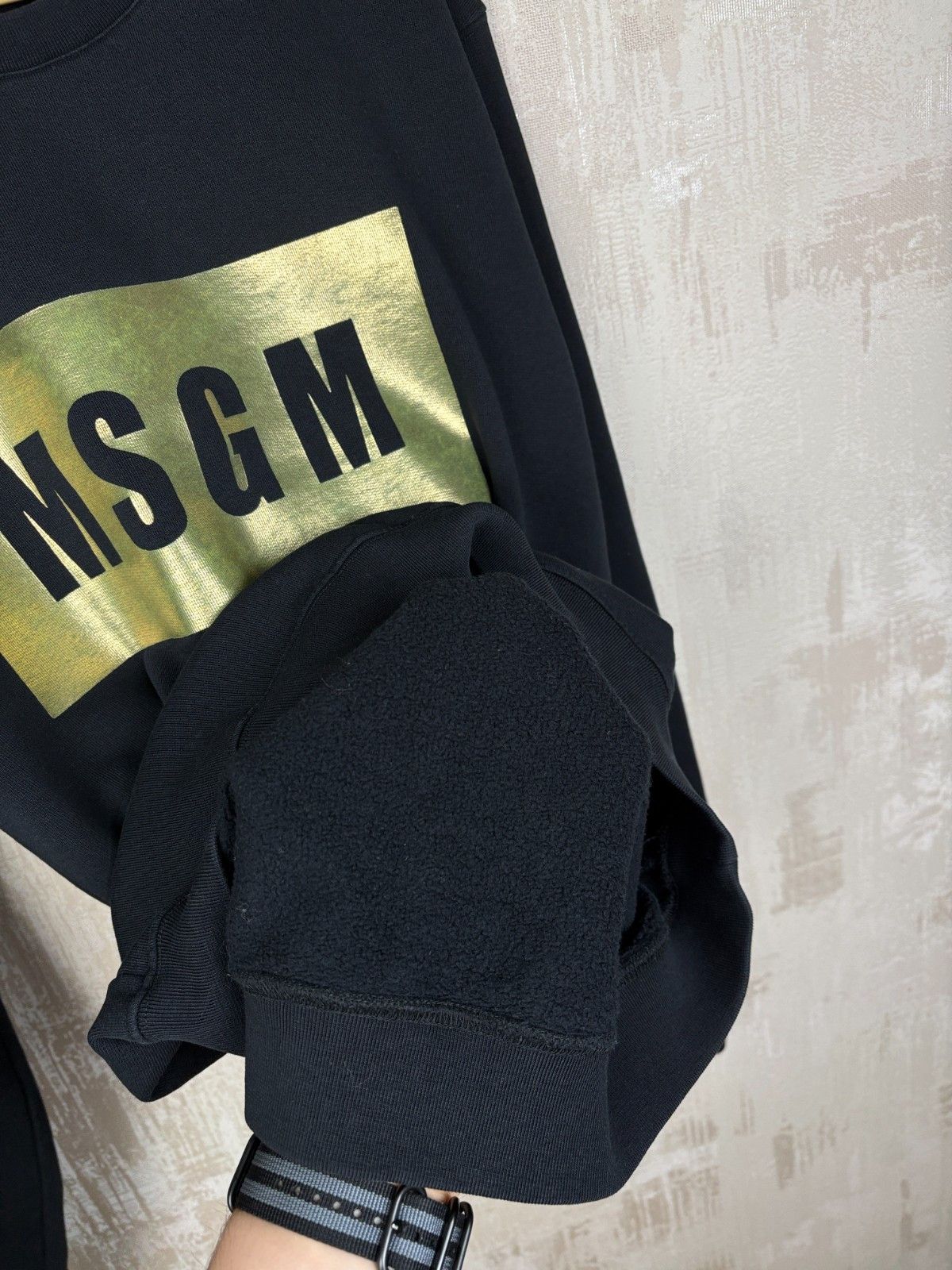 MSGM MSGM Block Gold Logo Crew Sweatshirt Size Fits Like M-L Size US L / EU 52-54 / 3 - 11 Thumbnail