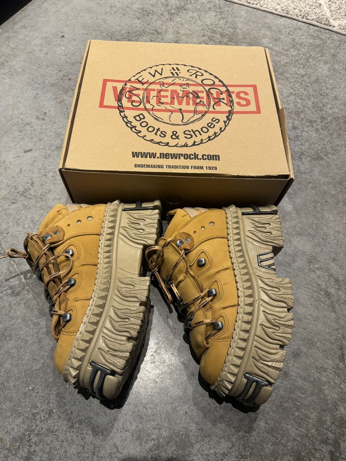 New Rock × Vetements Vetements x New Rocks Tan Suede Size US 8.5 / EU 41-42 - 3 Thumbnail