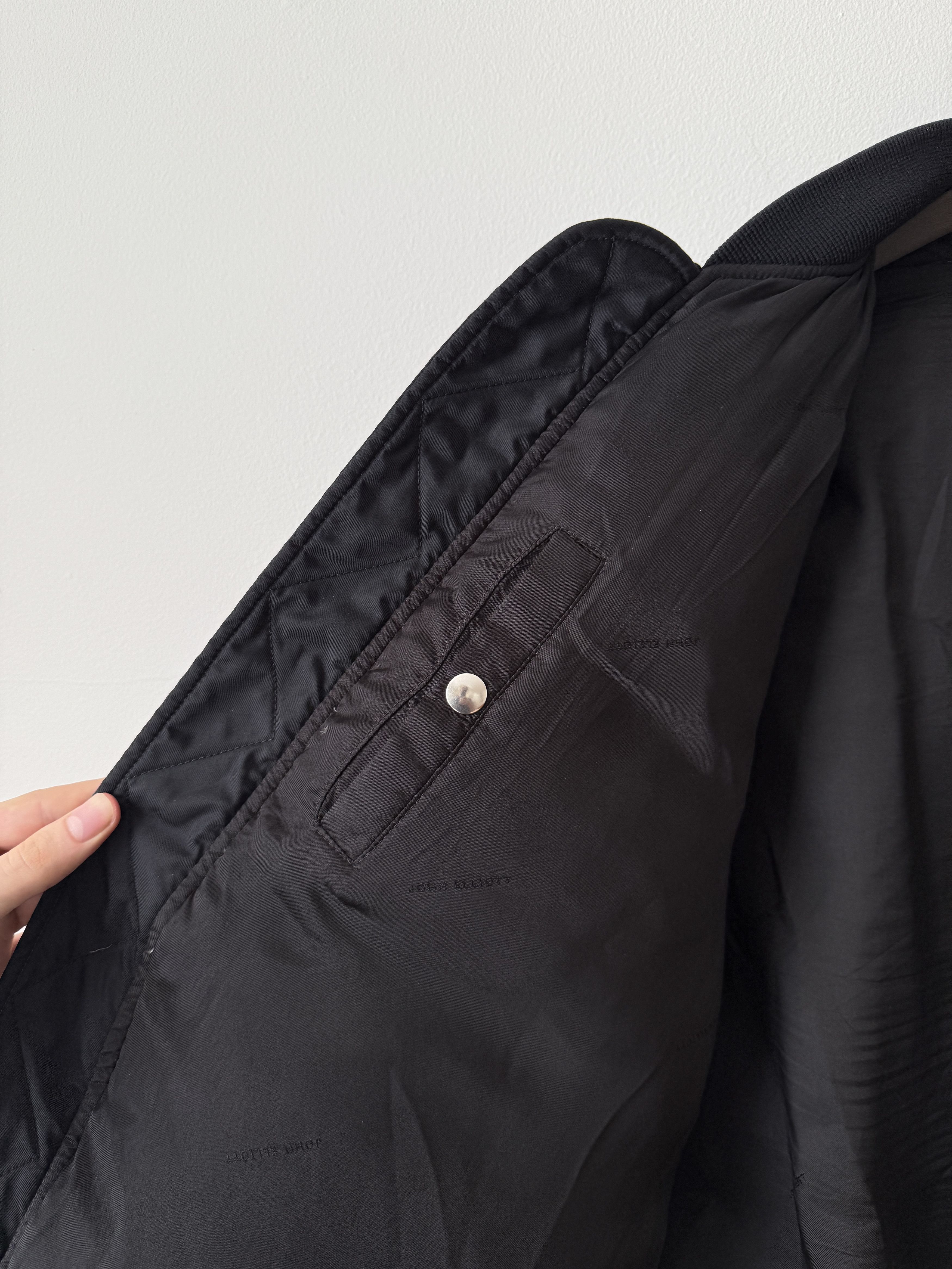 John Elliott Andes Down Bomber Size US XXL / EU 58 / 5 - 12 Thumbnail