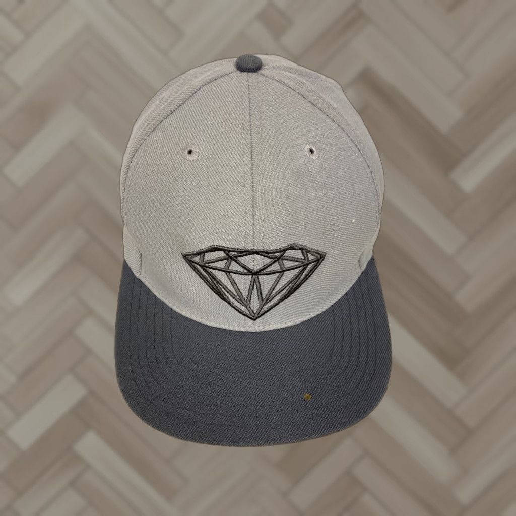 Vintage VINTAGE DIAMOND Brilliant SP Hat SNAPBACK Unisex Adults Adjustable Gray 216 Mens Womens Hat Size ONE SIZE - 1 Thumbnail