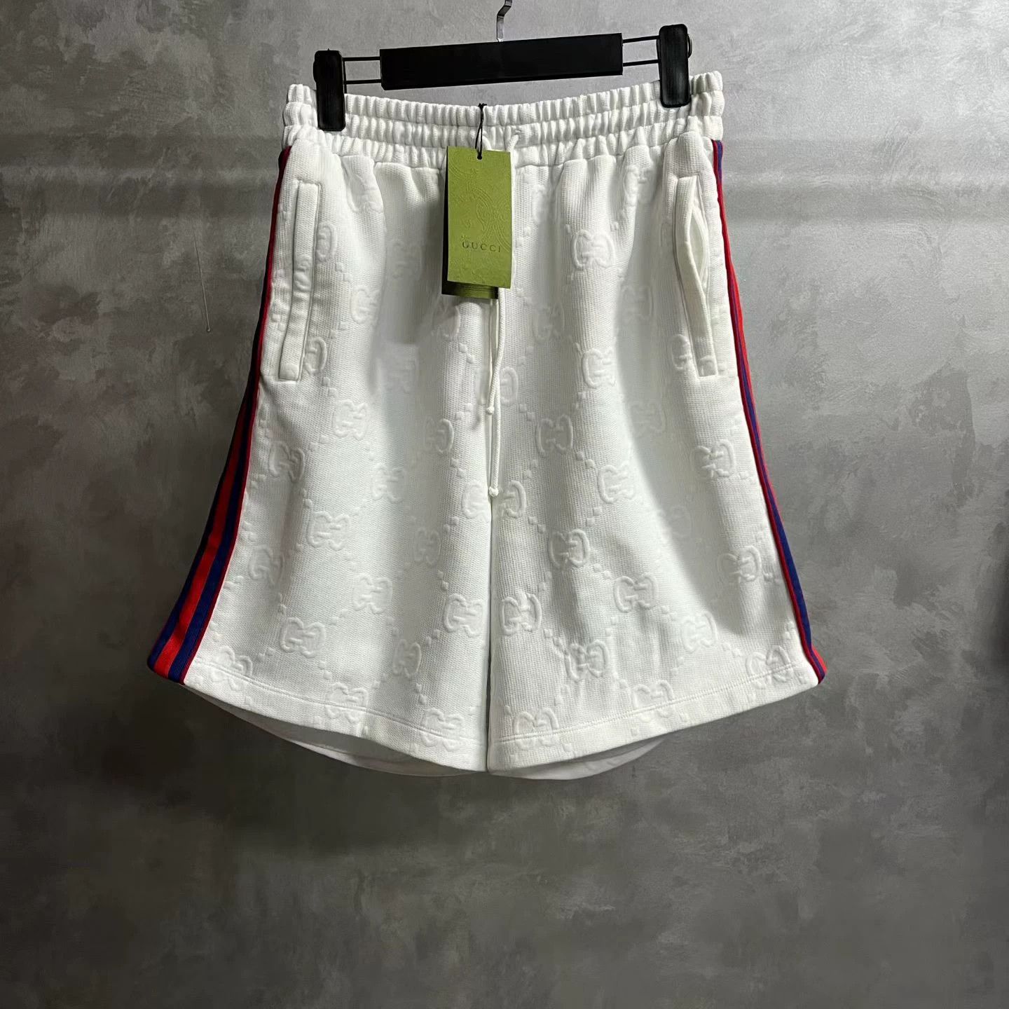 Gucci Gucci Casual White T-Shirt S Women Size S / US 4 / IT 40 - 1 Thumbnail